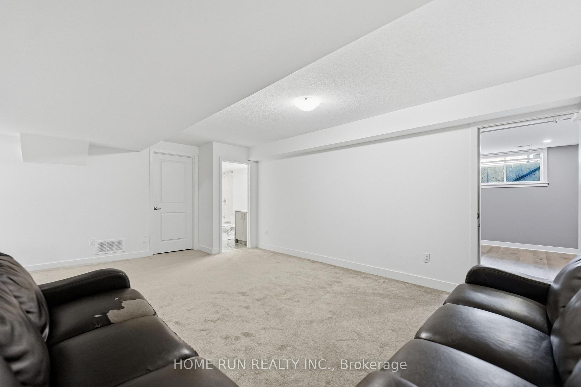 Photo 39 of 912 Duxbury Lane, Ottawa, Riverside South/Gloucester Glen — HOMEH