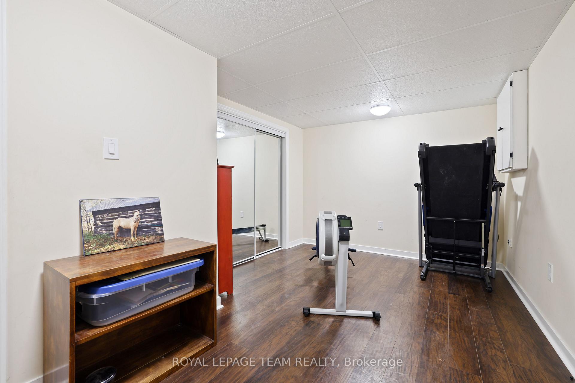 Photo 26 of 2942 Fairlea Crescent, Ottawa, Heron Gate/Industrial Park — HOMEH