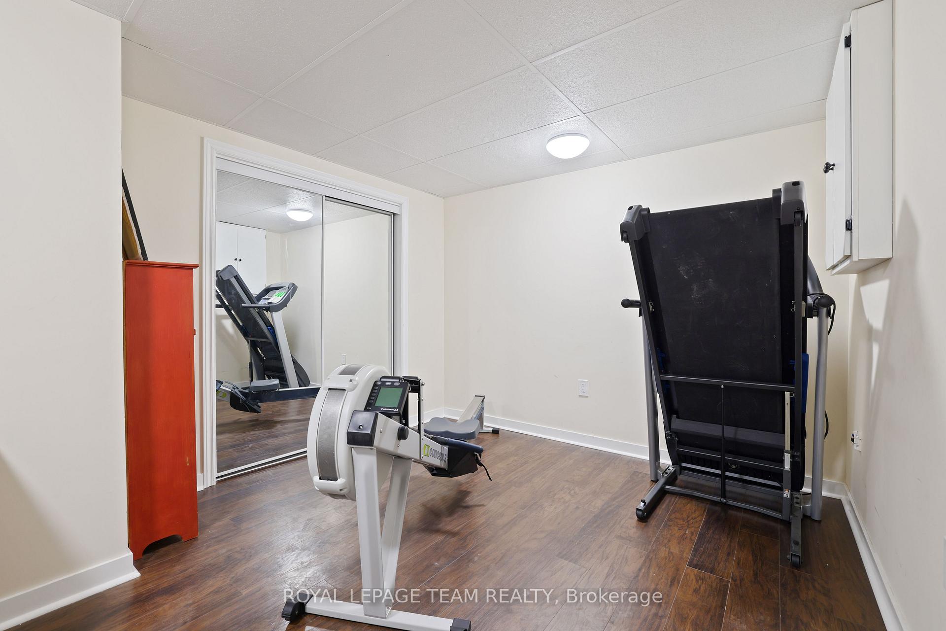 Photo 27 of 2942 Fairlea Crescent, Ottawa, Heron Gate/Industrial Park — HOMEH