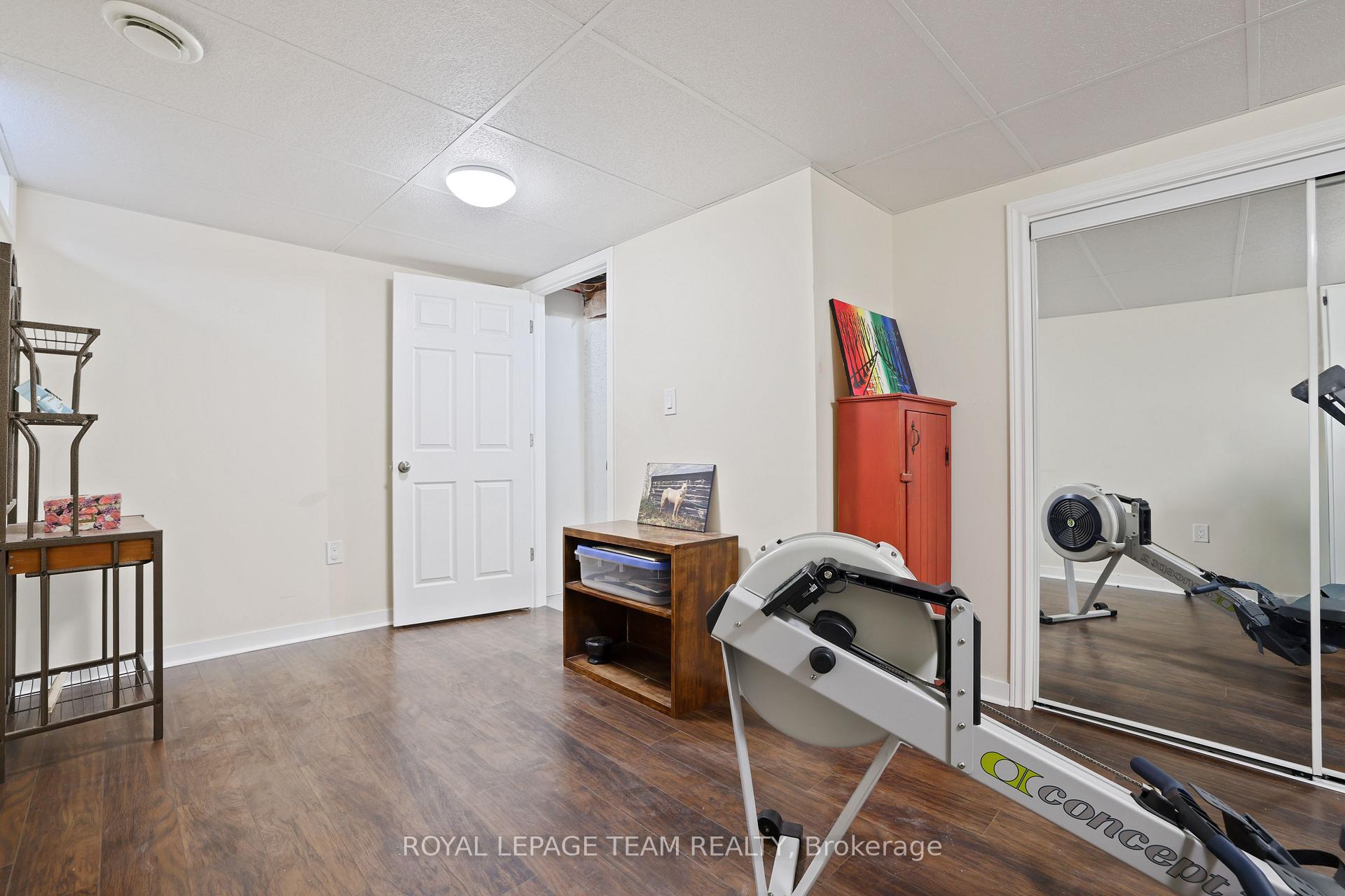 Photo 28 of 2942 Fairlea Crescent, Ottawa, Heron Gate/Industrial Park — HOMEH