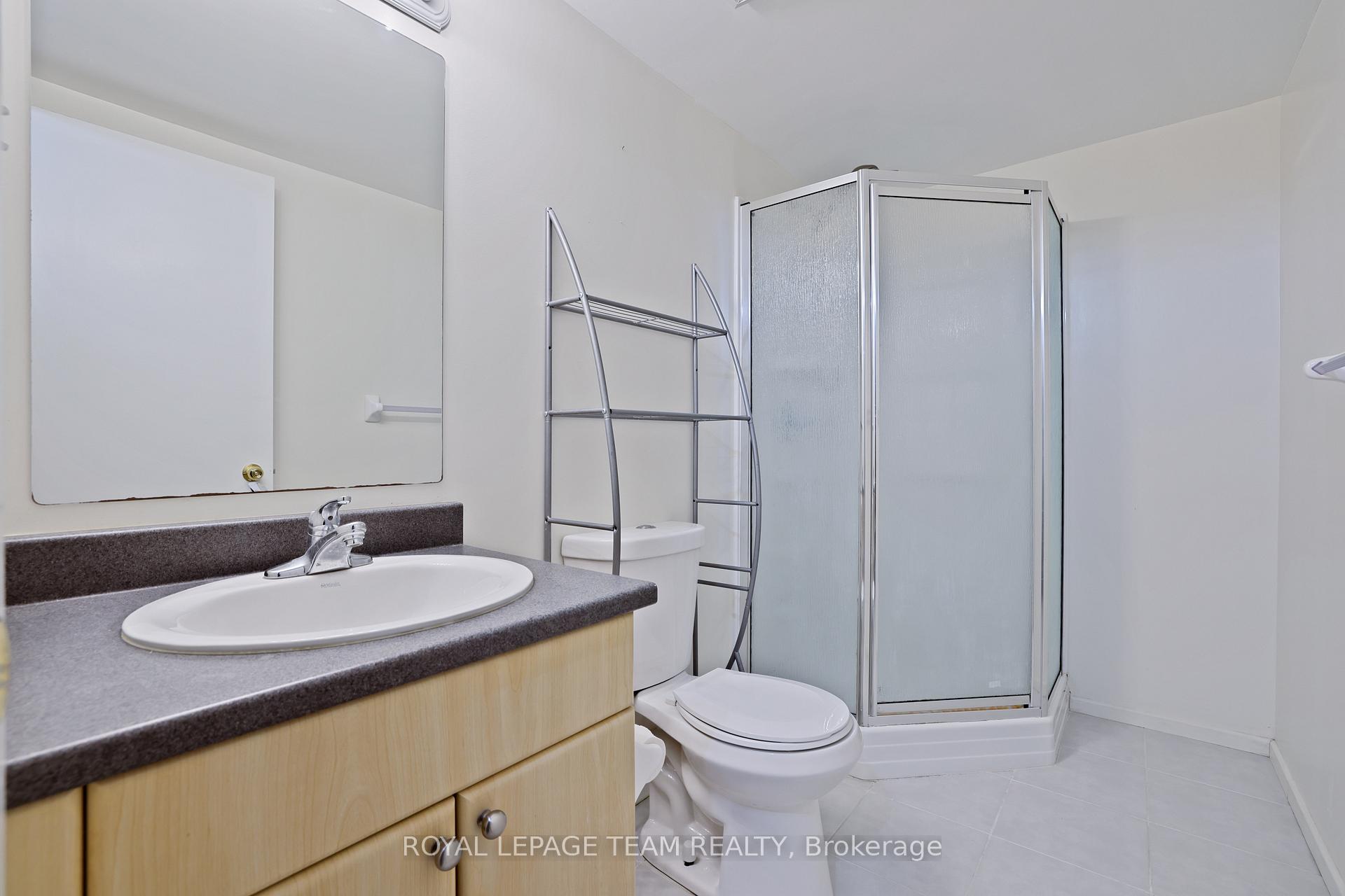 Photo 29 of 2942 Fairlea Crescent, Ottawa, Heron Gate/Industrial Park — HOMEH