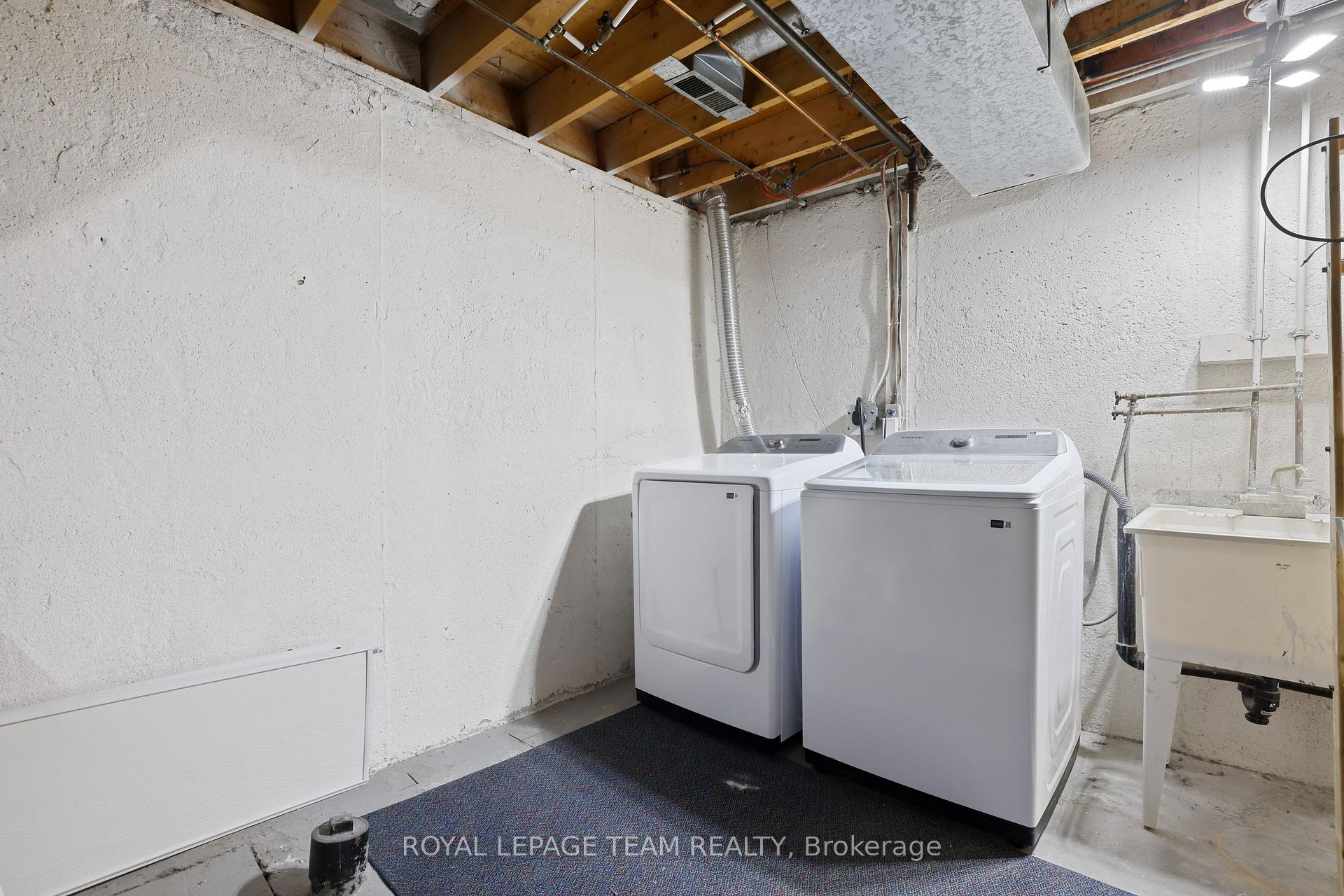 Photo 30 of 2942 Fairlea Crescent, Ottawa, Heron Gate/Industrial Park — HOMEH