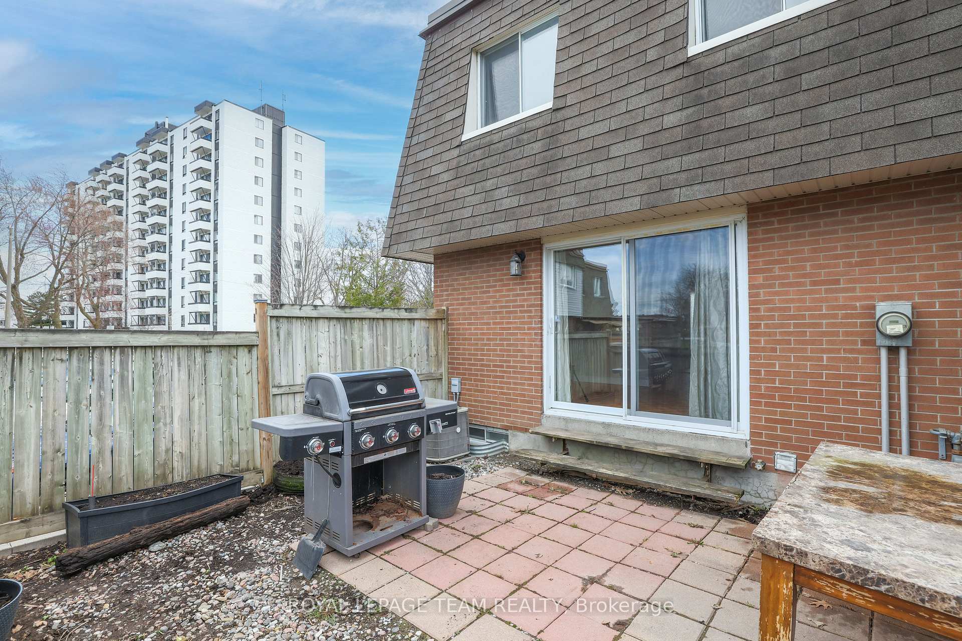 Photo 33 of 2942 Fairlea Crescent, Ottawa, Heron Gate/Industrial Park — HOMEH