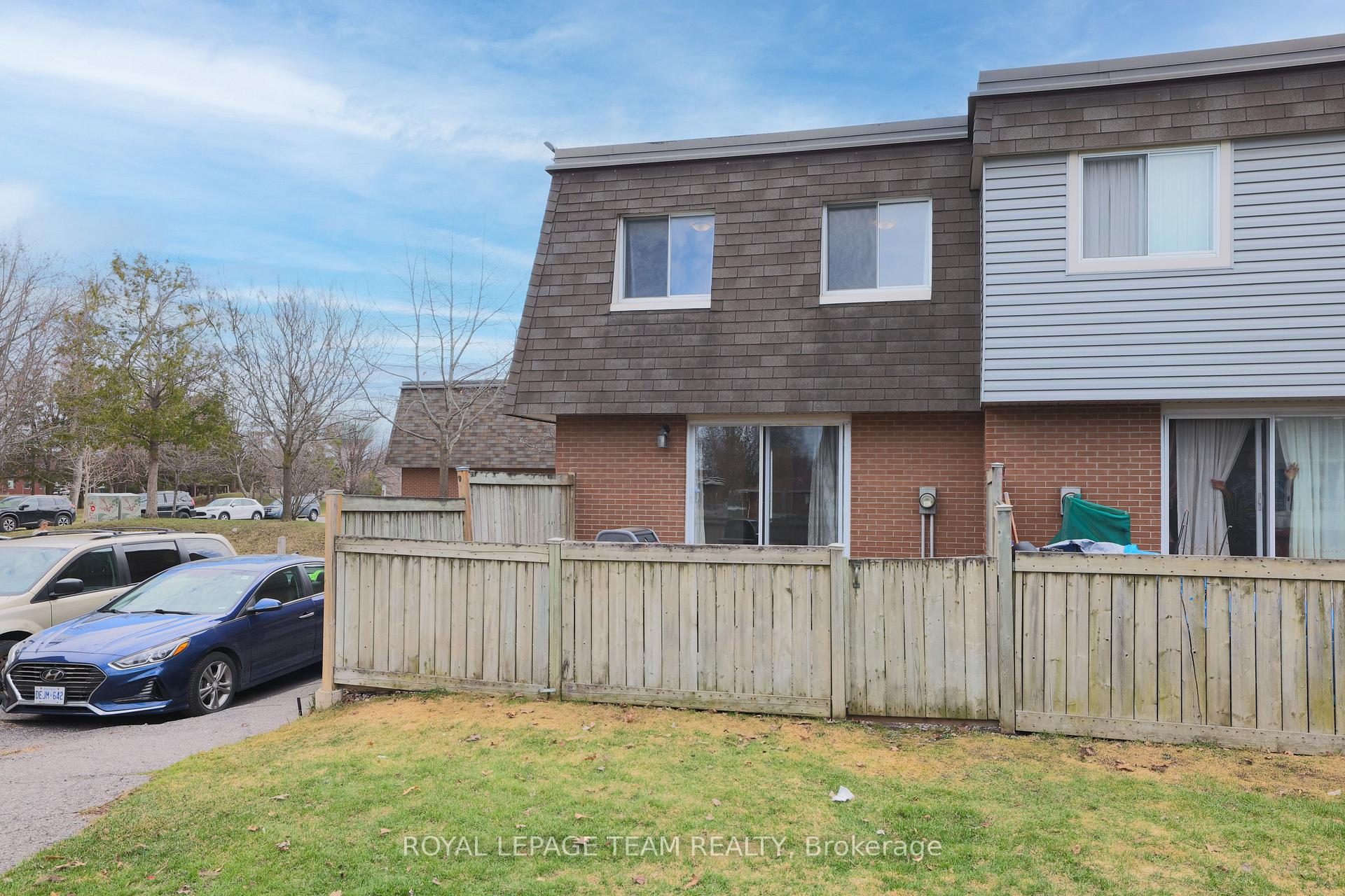 Photo 35 of 2942 Fairlea Crescent, Ottawa, Heron Gate/Industrial Park — HOMEH