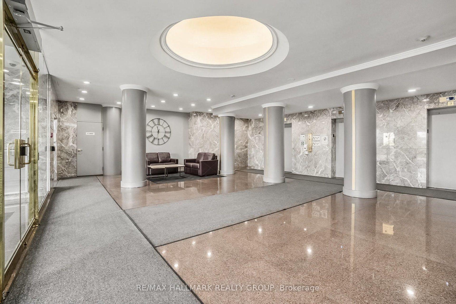 Photo 17 of Unit 805, 545 St Laurent Boulevard, Ottawa, Viscount Alexander Park — HOMEH