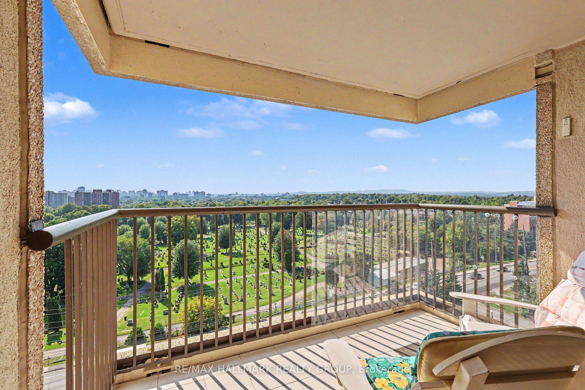 Photo 42 of Unit 805, 545 St Laurent Boulevard, Ottawa, Viscount Alexander Park — HOMEH