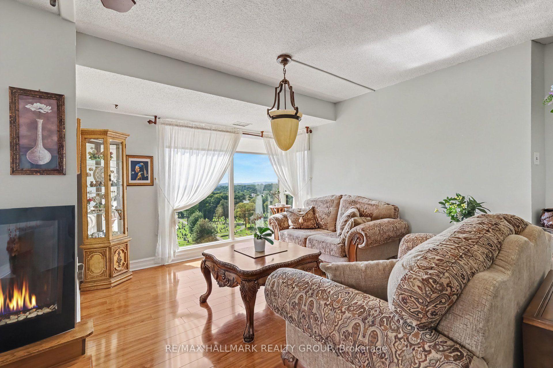 Photo 51 of Unit 805, 545 St Laurent Boulevard, Ottawa, Viscount Alexander Park — HOMEH