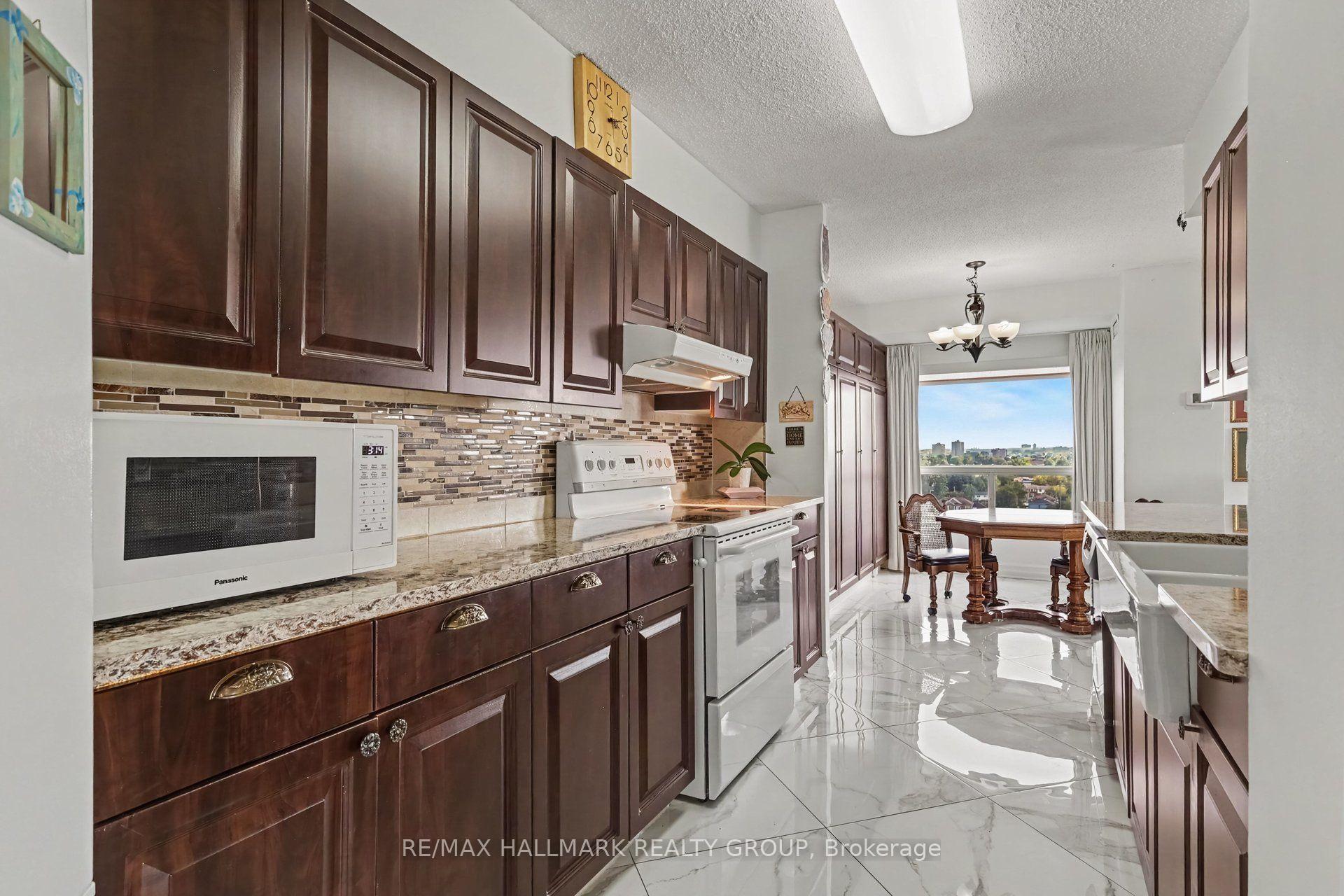 Photo 54 of Unit 805, 545 St Laurent Boulevard, Ottawa, Viscount Alexander Park — HOMEH