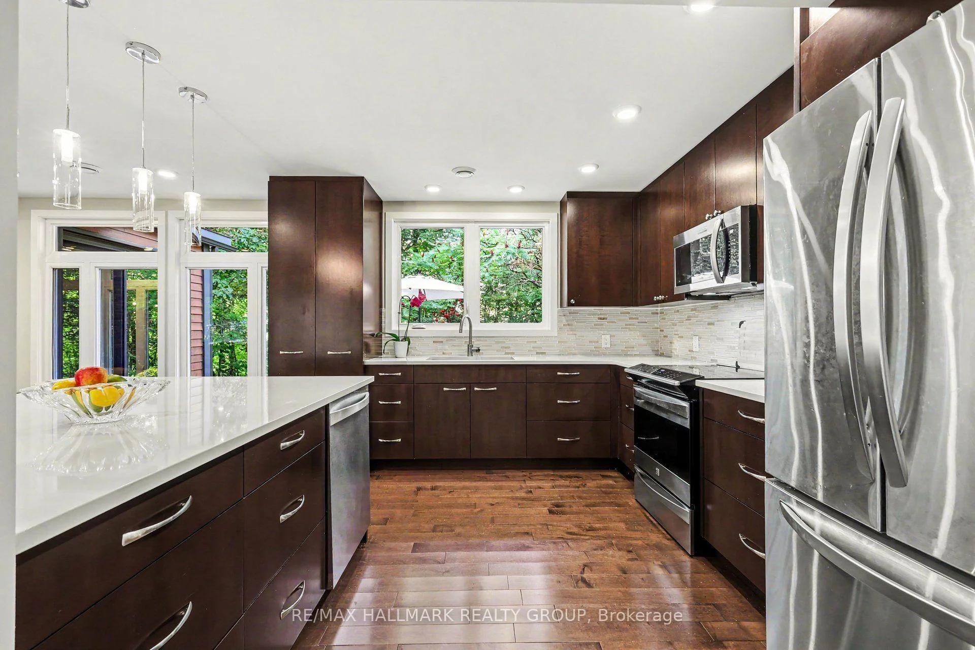 Photo 11 of Unit 805, 545 St Laurent Boulevard, Ottawa, Viscount Alexander Park — HOMEH