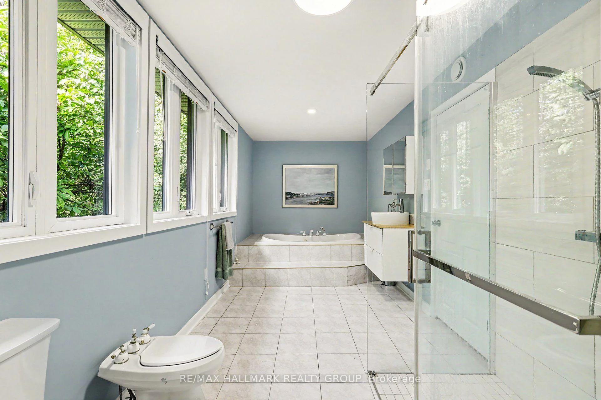 Photo 25 of Unit 805, 545 St Laurent Boulevard, Ottawa, Viscount Alexander Park — HOMEH