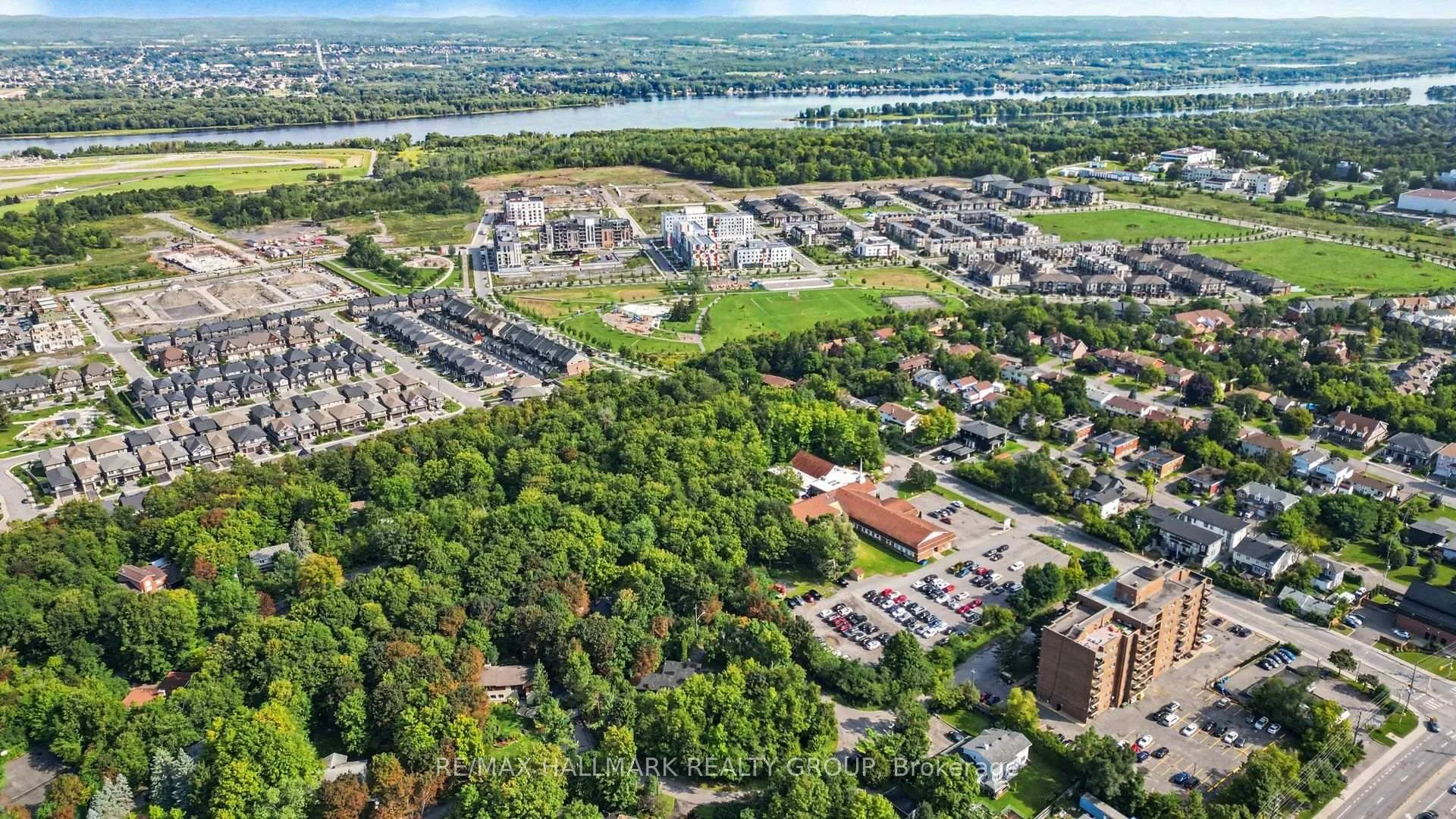 Photo 38 of Unit 805, 545 St Laurent Boulevard, Ottawa, Viscount Alexander Park — HOMEH