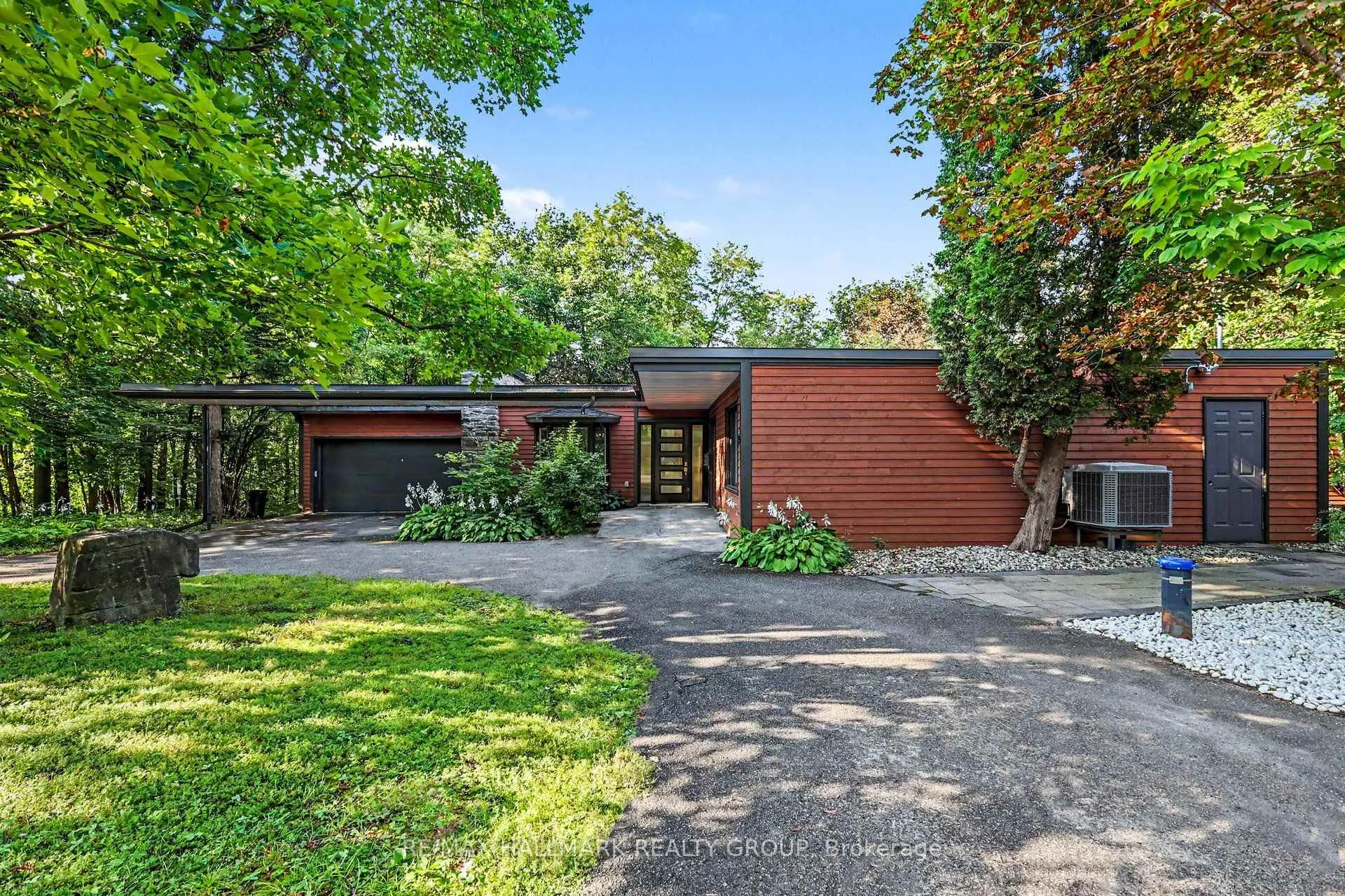 Photo 40 of Unit 805, 545 St Laurent Boulevard, Ottawa, Viscount Alexander Park — HOMEH