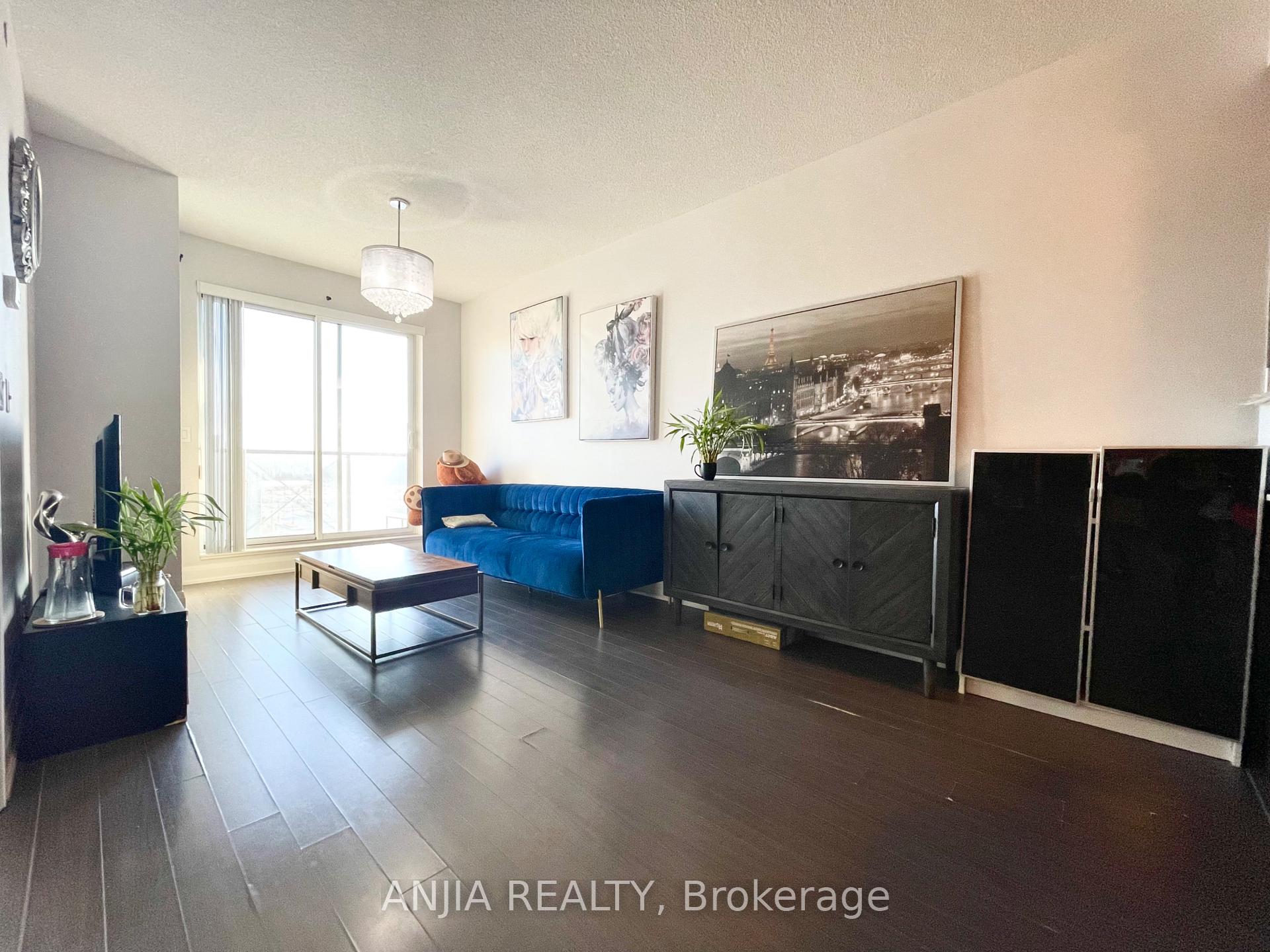Photo 5 of Unit 627, 8228 Birchmount Road, Markham, Unionville — HOMEH