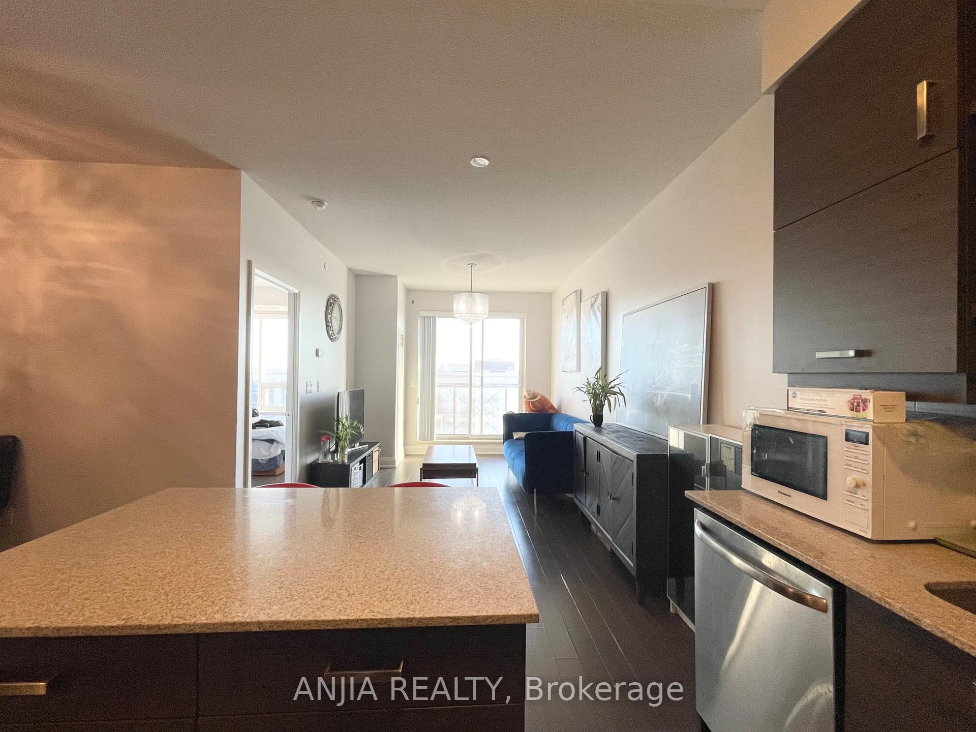 Photo 6 of Unit 627, 8228 Birchmount Road, Markham, Unionville — HOMEH
