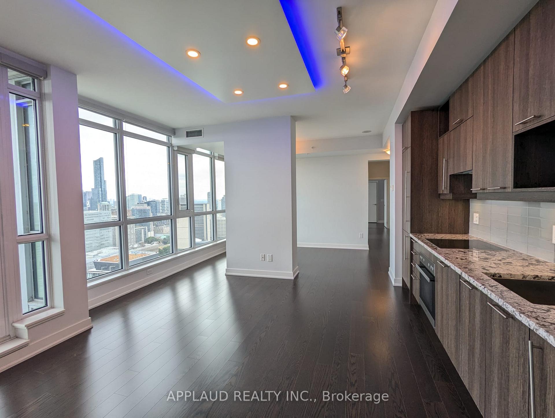 Photo 5 of Unit 3801, 30 Nelson Street, Toronto, Waterfront Communities — HOMEH