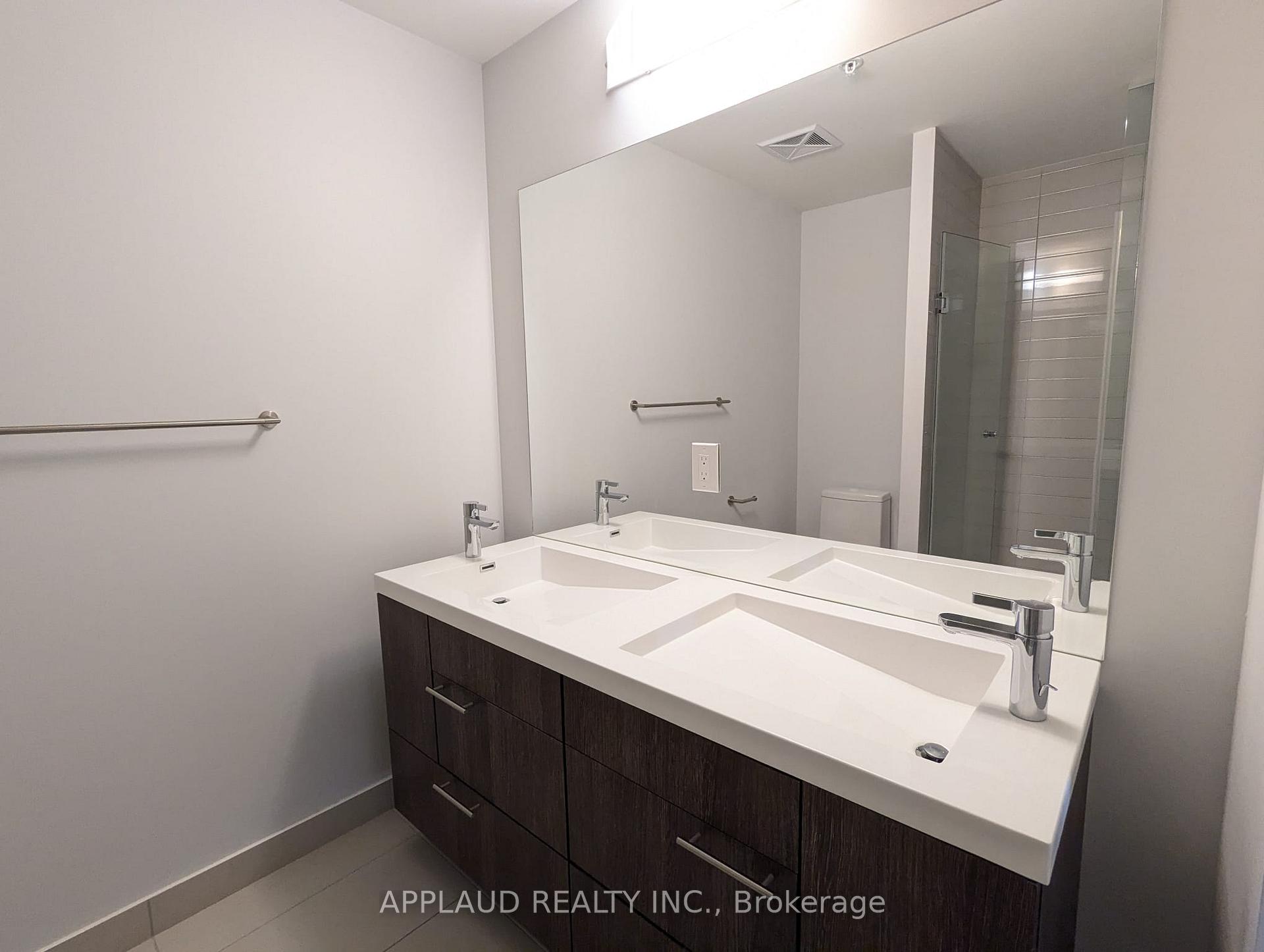 Photo 14 of Unit 3801, 30 Nelson Street, Toronto, Waterfront Communities — HOMEH