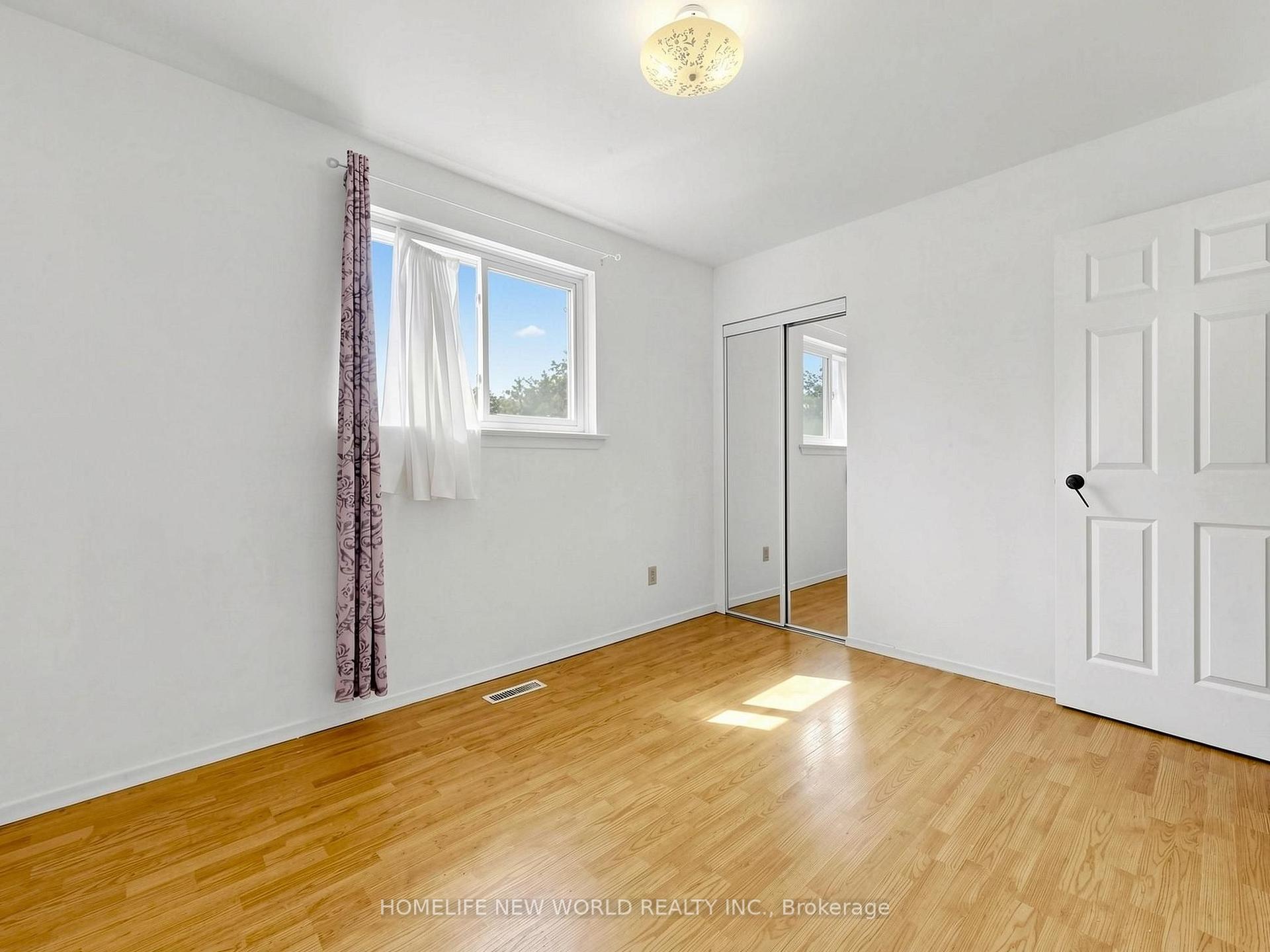 Photo 24 of 69 Brigadoon Crescent, Scarborough, L'Amoreaux — HOMEH