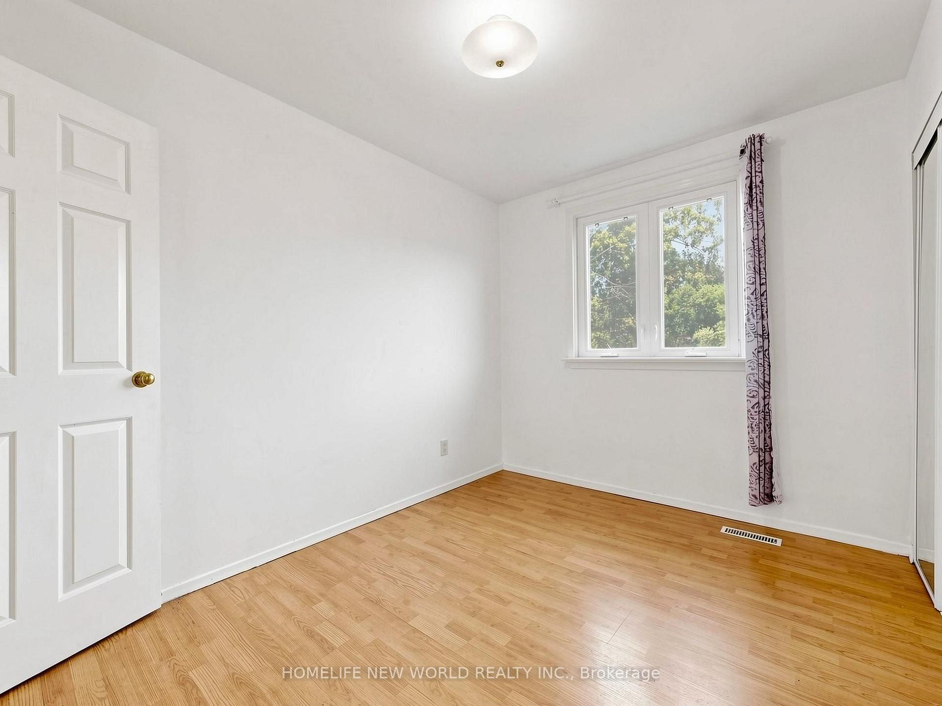 Photo 27 of 69 Brigadoon Crescent, Scarborough, L'Amoreaux — HOMEH