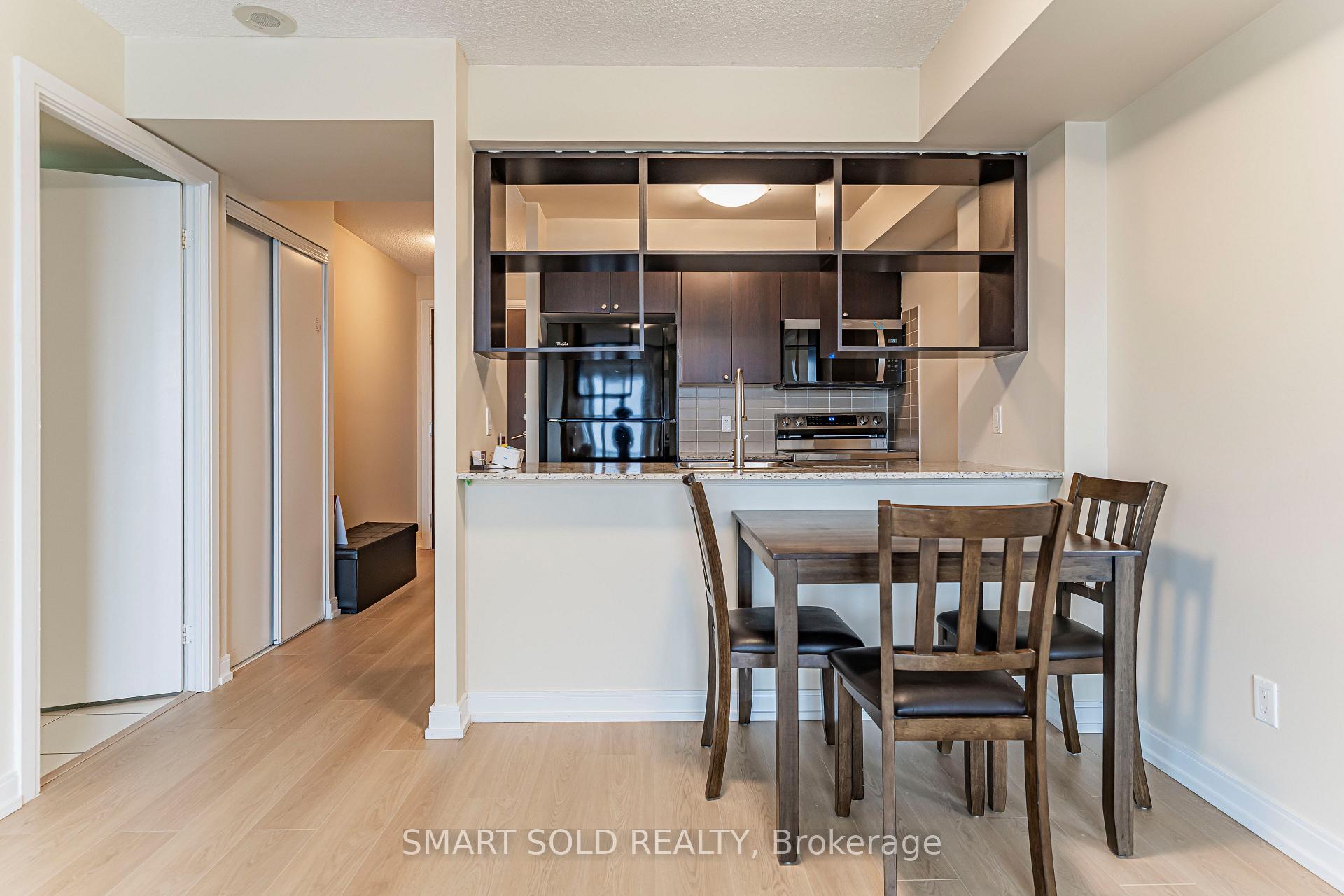 Photo 4 of Unit 1621, 181 Village Green Square, Scarborough, Agincourt North — HOMEH