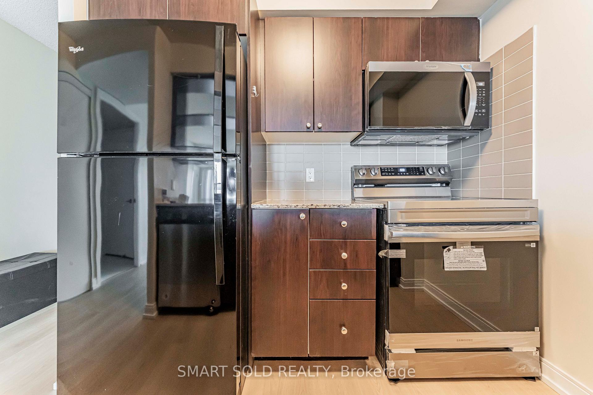 Photo 5 of Unit 1621, 181 Village Green Square, Scarborough, Agincourt North — HOMEH
