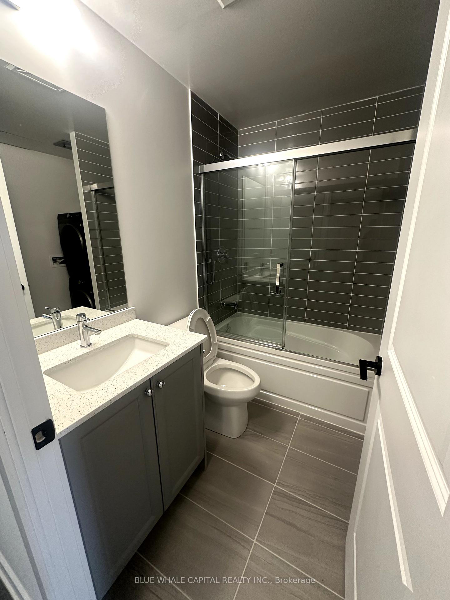 Photo 4 of Unit 810, 2333 Khalsa Gate, Oakville, Westmount — HOMEH