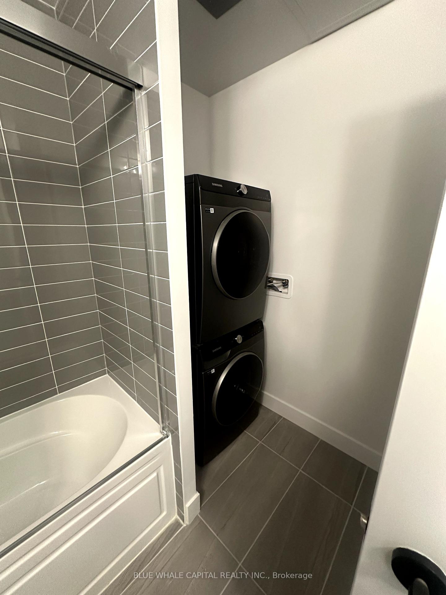 Photo 5 of Unit 810, 2333 Khalsa Gate, Oakville, Westmount — HOMEH