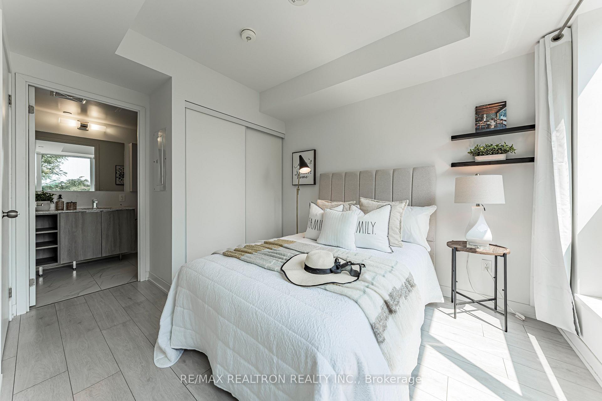 Photo 4 of Unit 230, 31 Tippett Road, North York, Clanton Park — HOMEH