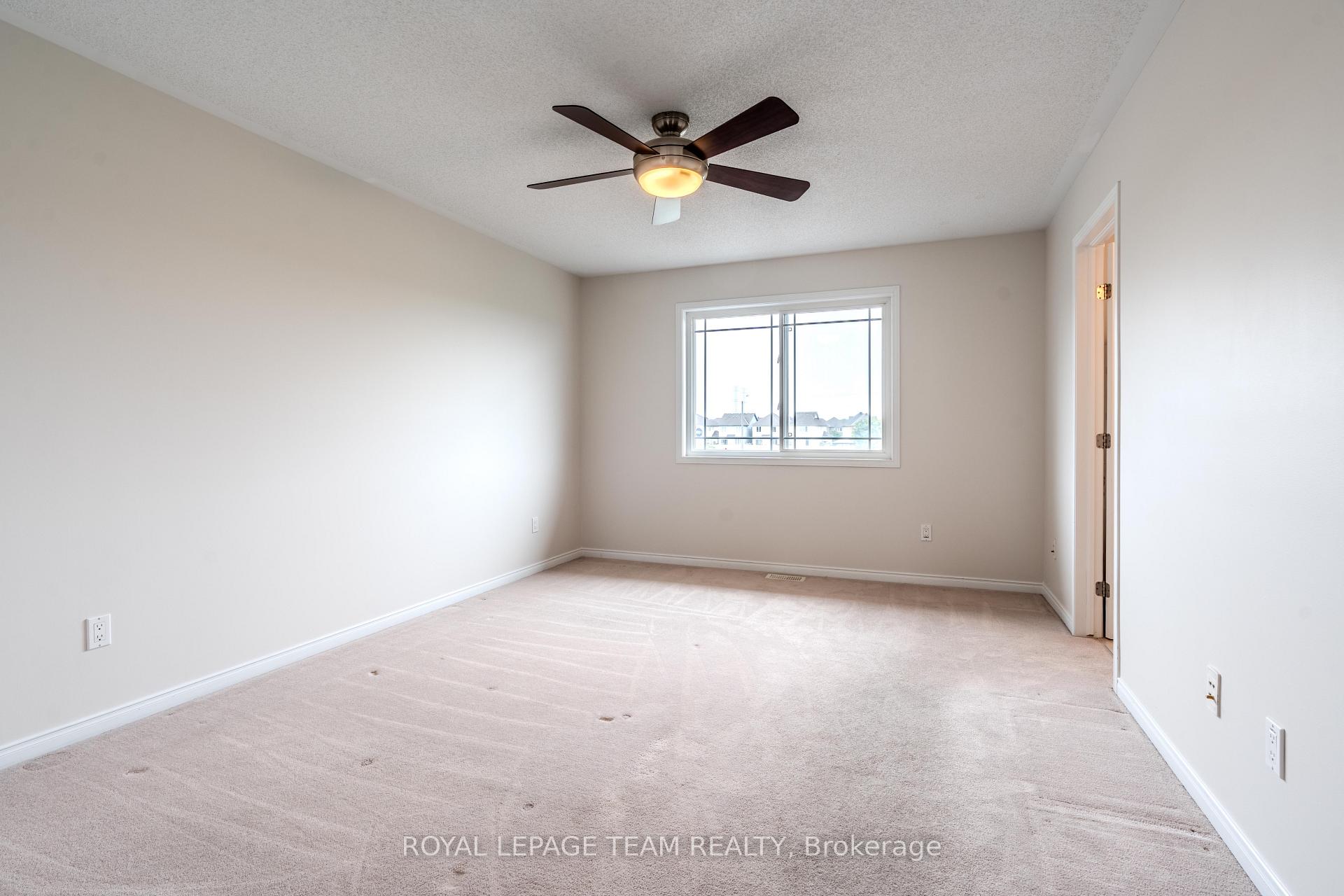 Photo 28 of 506 Pepperville Crescent, Ottawa, Kanata - Emerald Meadows/Trailwest — HOMEH