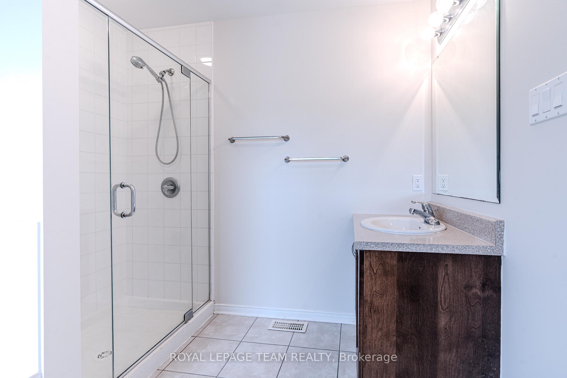 Photo 34 of 506 Pepperville Crescent, Ottawa, Kanata - Emerald Meadows/Trailwest — HOMEH