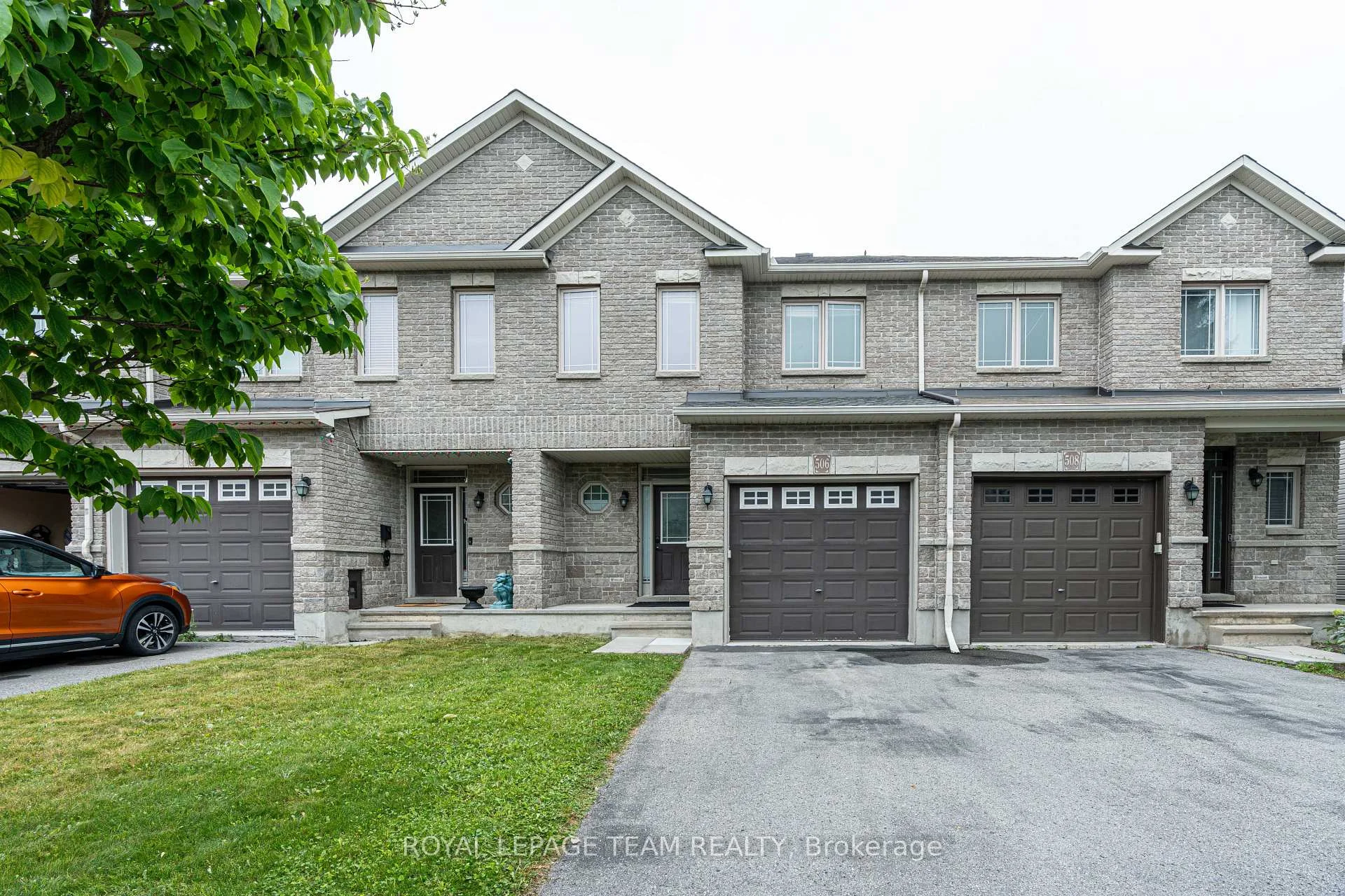 Photo 3 of 506 Pepperville Crescent, Ottawa, Kanata - Emerald Meadows/Trailwest — HOMEH