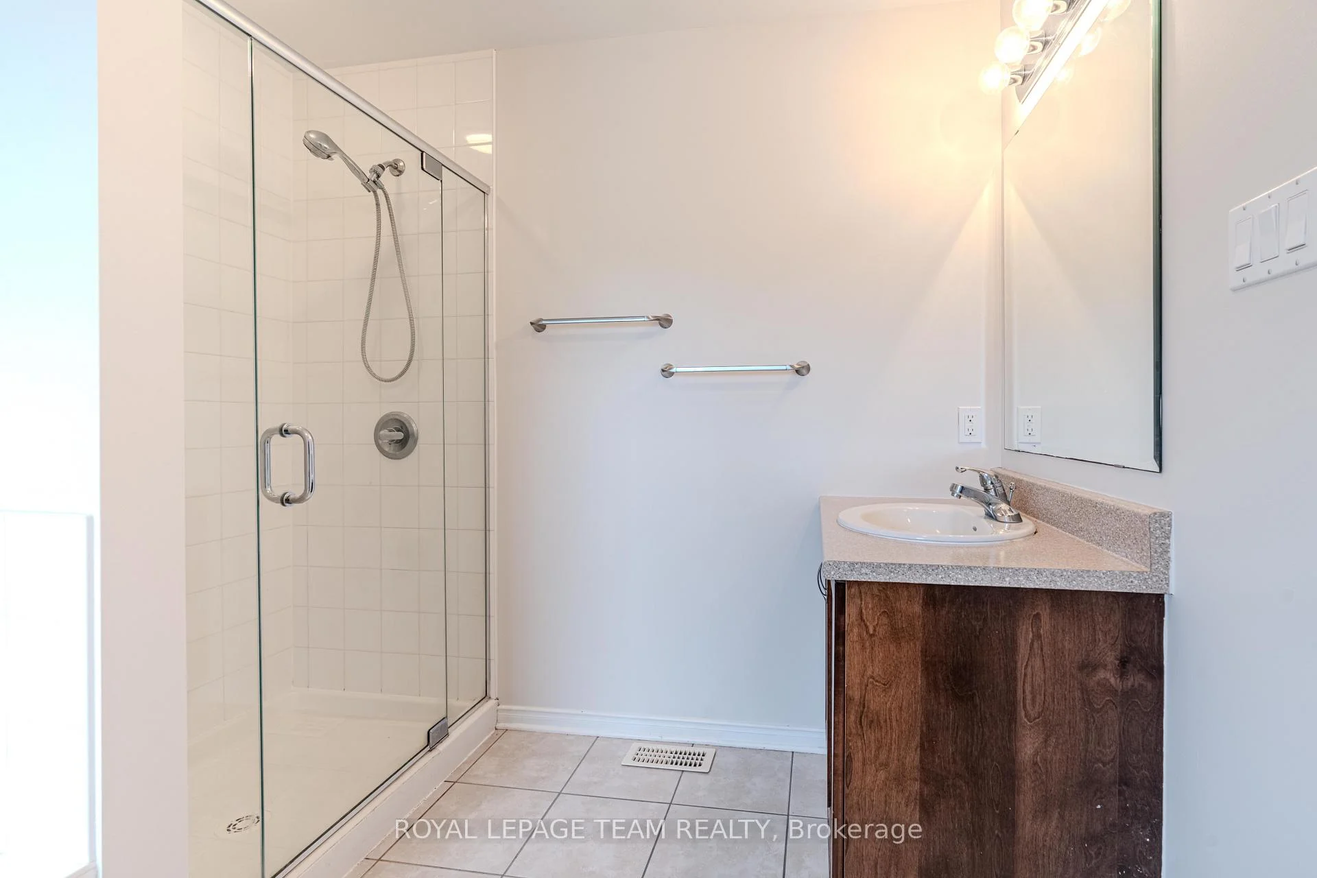 Photo 31 of 506 Pepperville Crescent, Ottawa, Kanata - Emerald Meadows/Trailwest — HOMEH