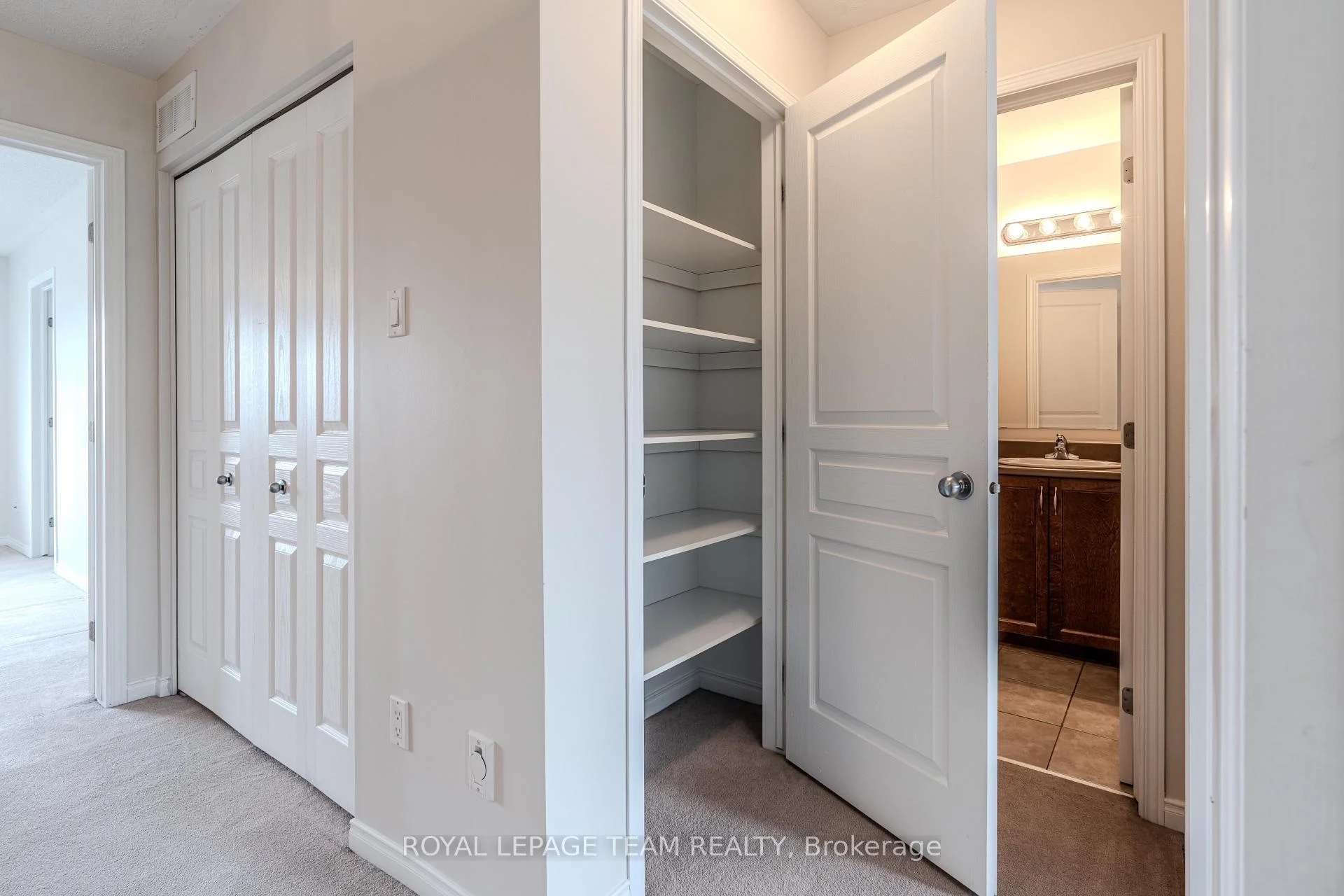 Photo 37 of 506 Pepperville Crescent, Ottawa, Kanata - Emerald Meadows/Trailwest — HOMEH