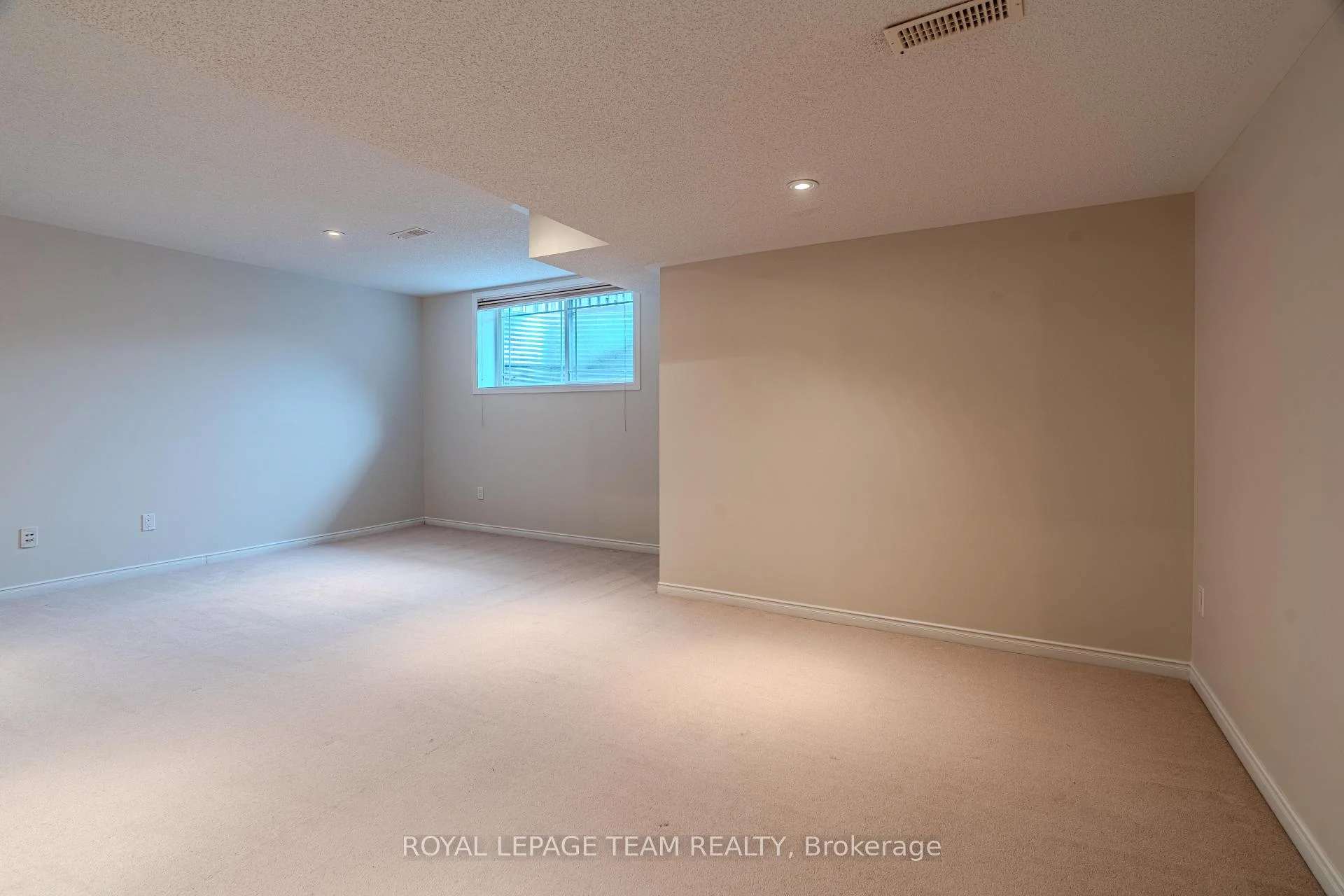 Photo 57 of 506 Pepperville Crescent, Ottawa, Kanata - Emerald Meadows/Trailwest — HOMEH