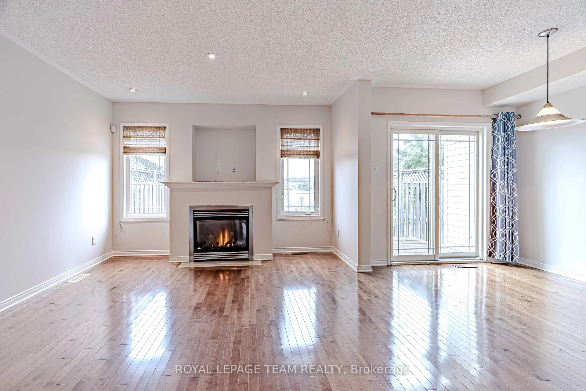 Photo 66 of 506 Pepperville Crescent, Ottawa, Kanata - Emerald Meadows/Trailwest — HOMEH