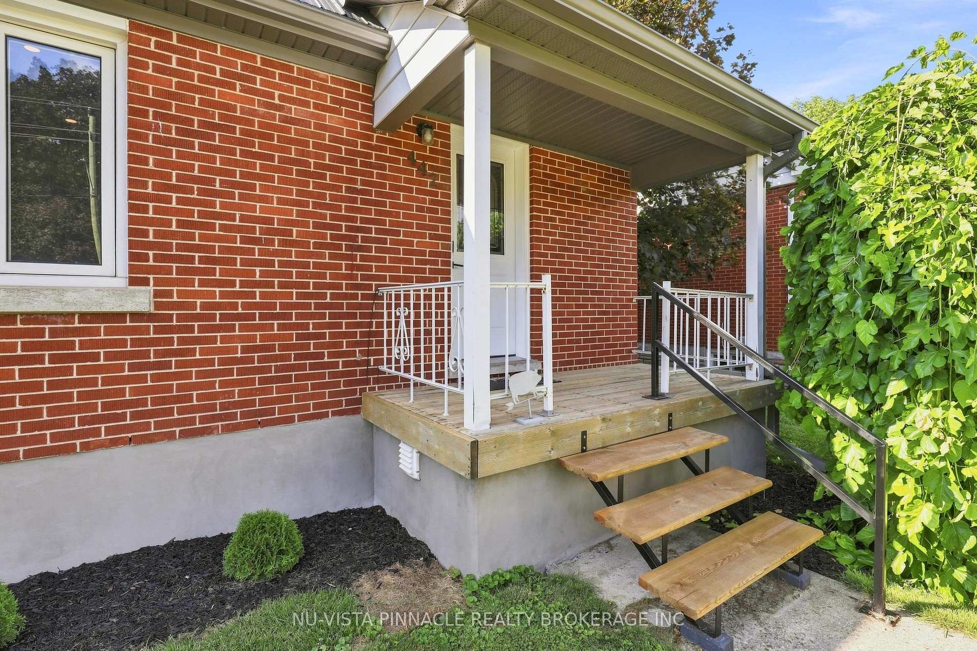 Photo 5 of 442 Grandview Avenue, Wilmot, New Hamburg — HOMEH