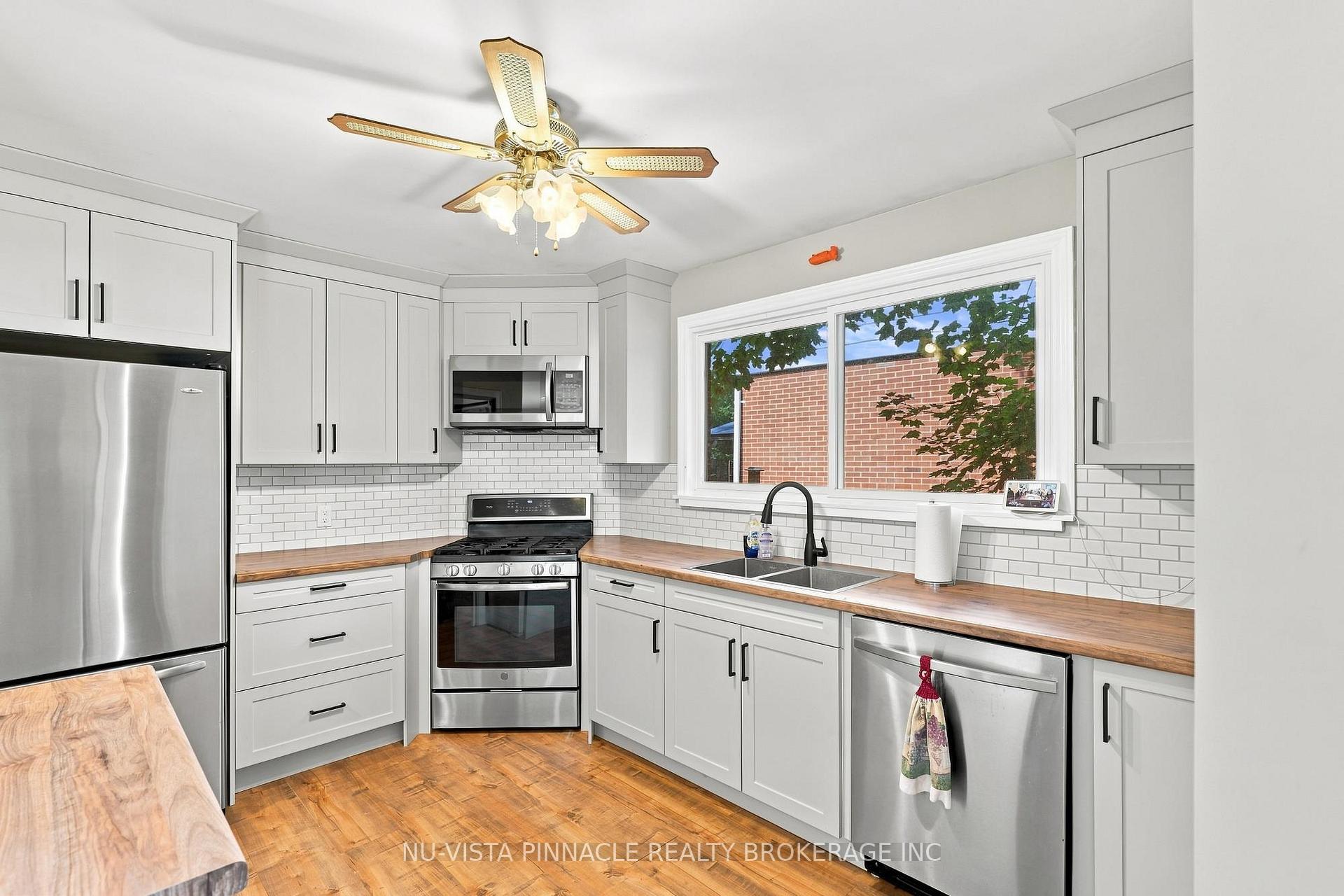 Photo 16 of 442 Grandview Avenue, Wilmot, New Hamburg — HOMEH