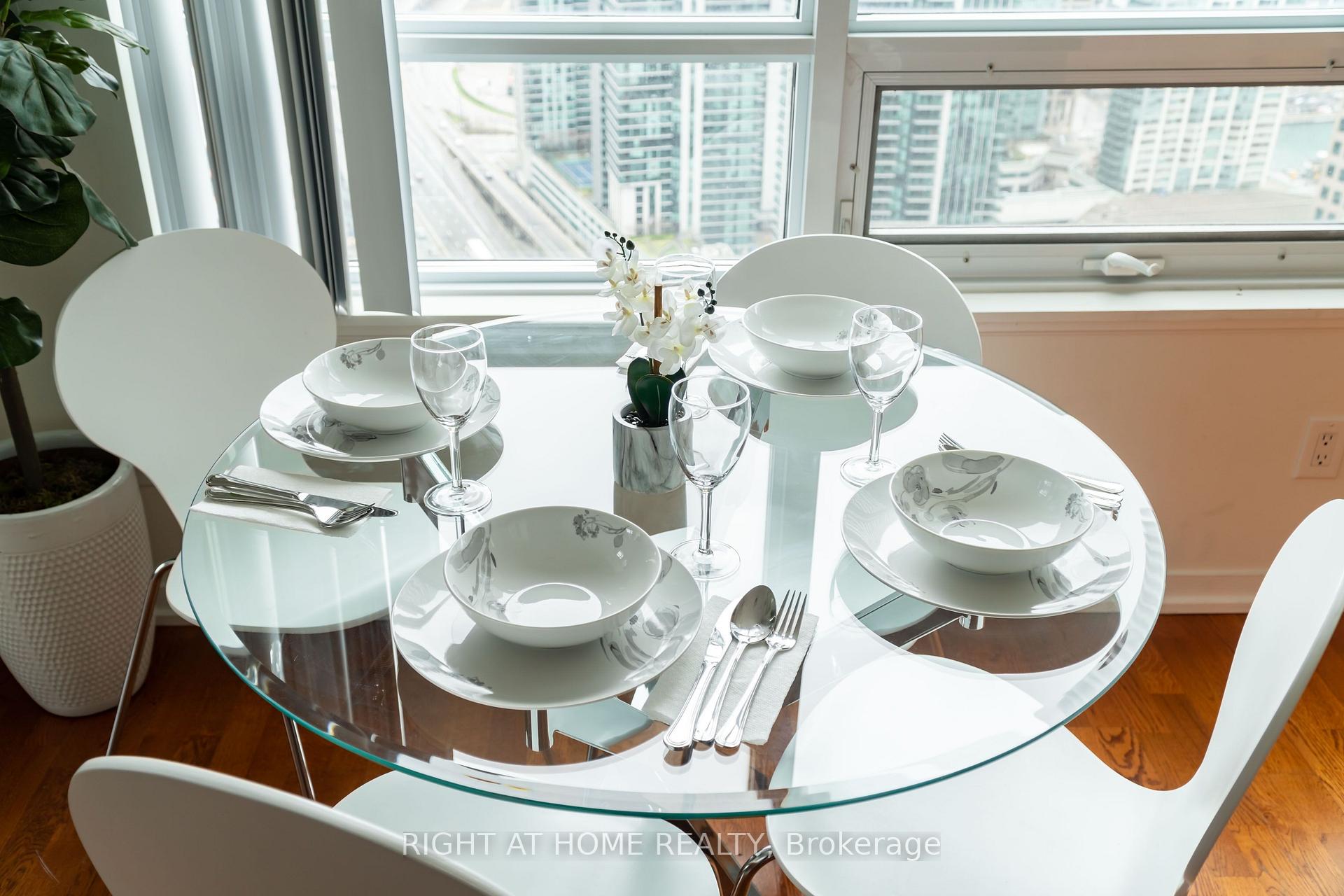 Photo 19 of Unit 3404, 55 Bremner Boulevard, Toronto, Waterfront Communities — HOMEH