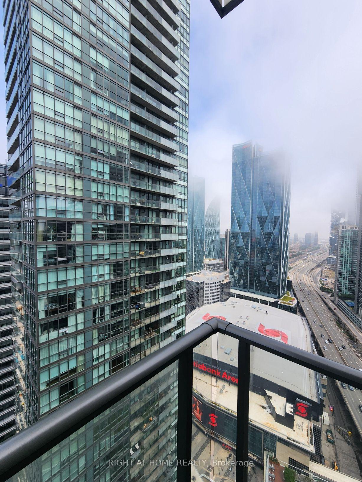 Photo 27 of Unit 3404, 55 Bremner Boulevard, Toronto, Waterfront Communities — HOMEH