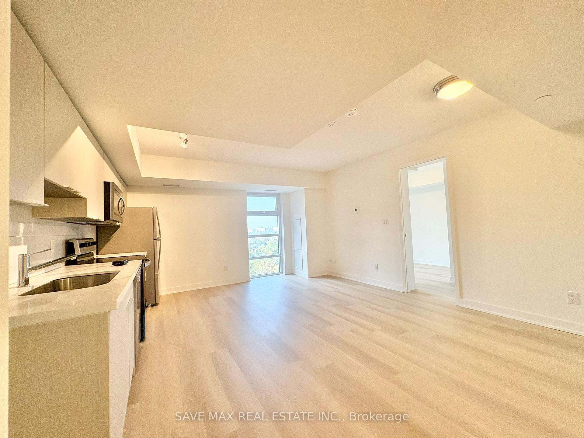Photo 5 of 2825 Jane Street, North York, Glenfield-Jane Heights — HOMEH