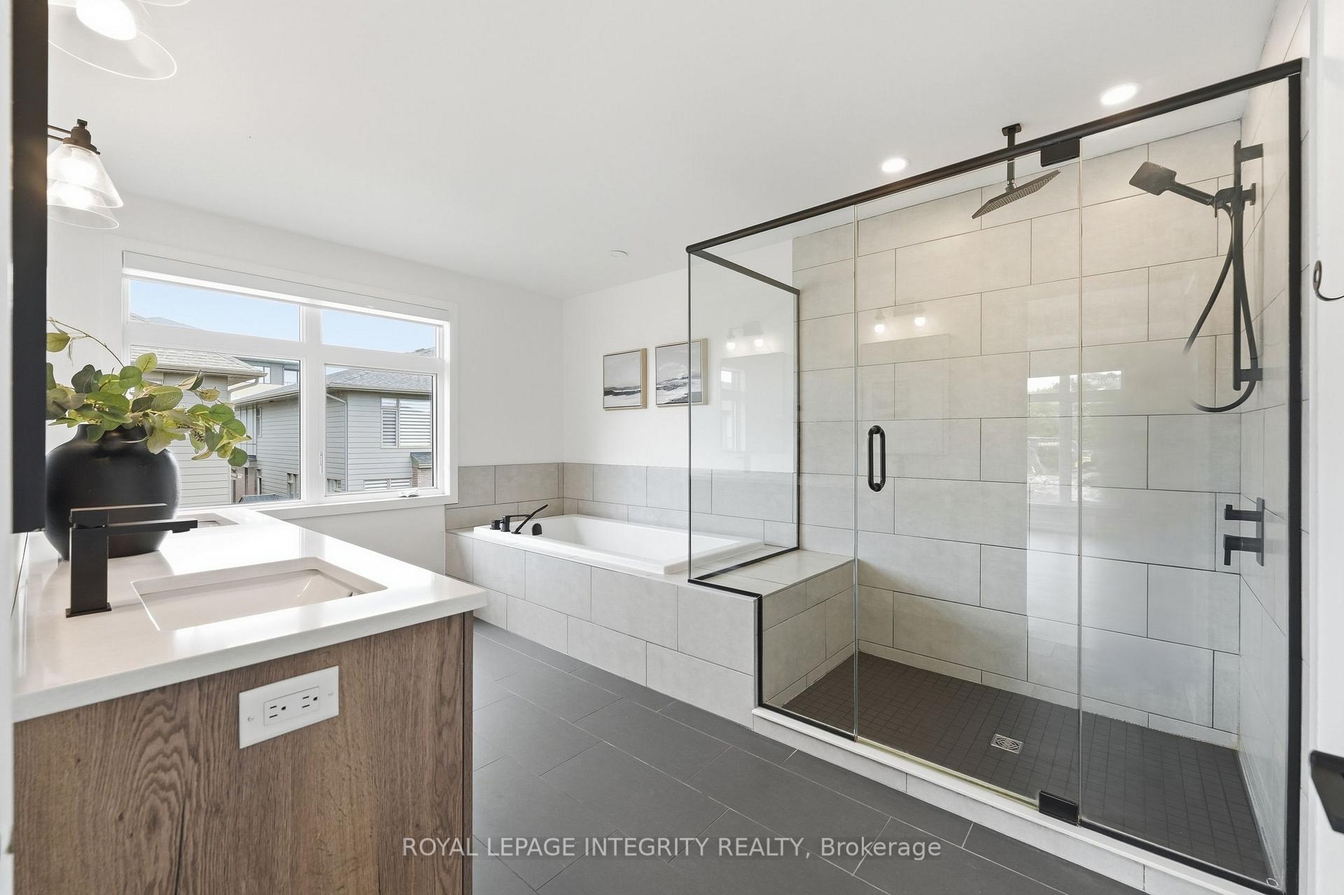 Photo 27 of 300 Wigwas Street, Ottawa, CFB Rockcliffe and Area — HOMEH