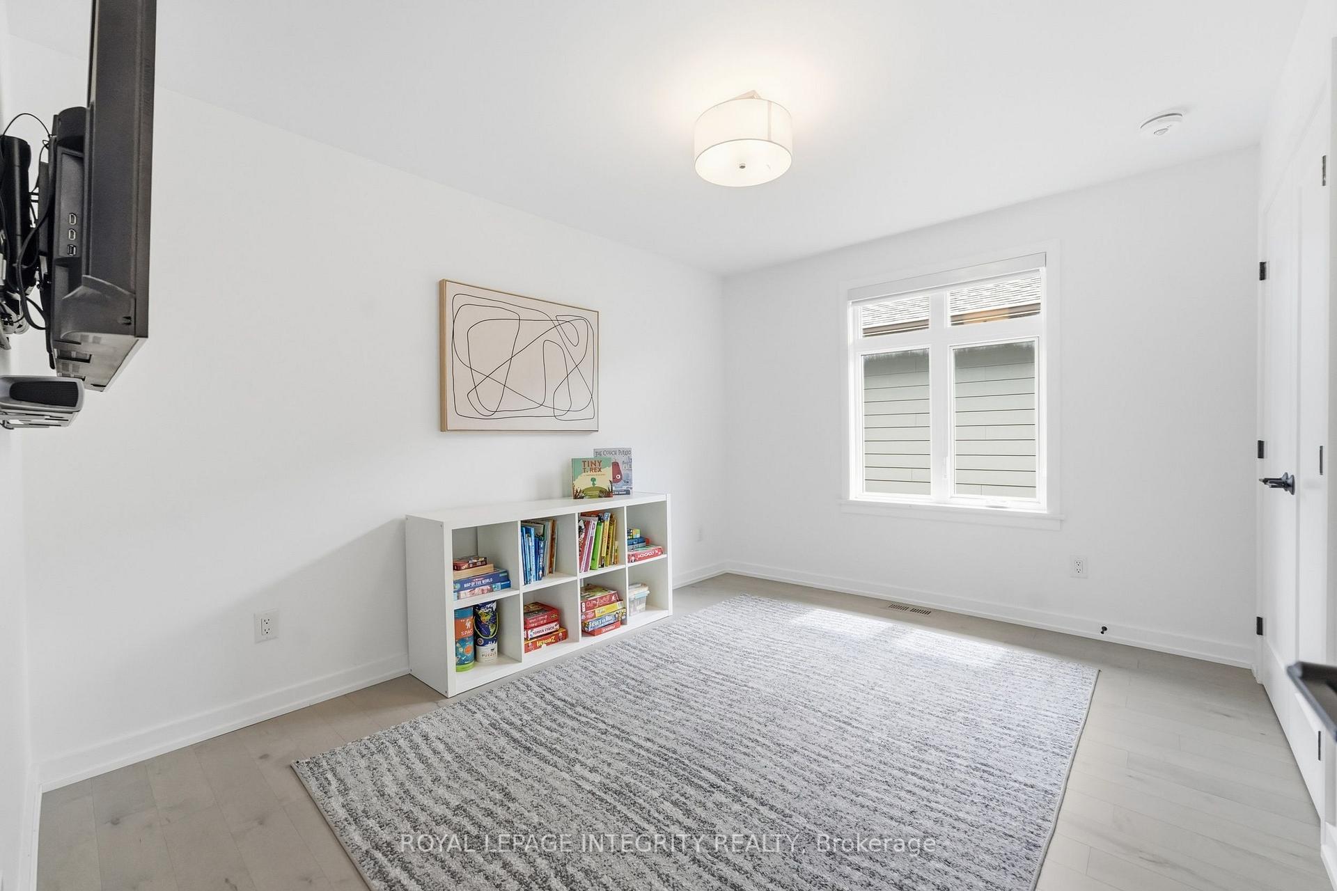 Photo 36 of 300 Wigwas Street, Ottawa, CFB Rockcliffe and Area — HOMEH