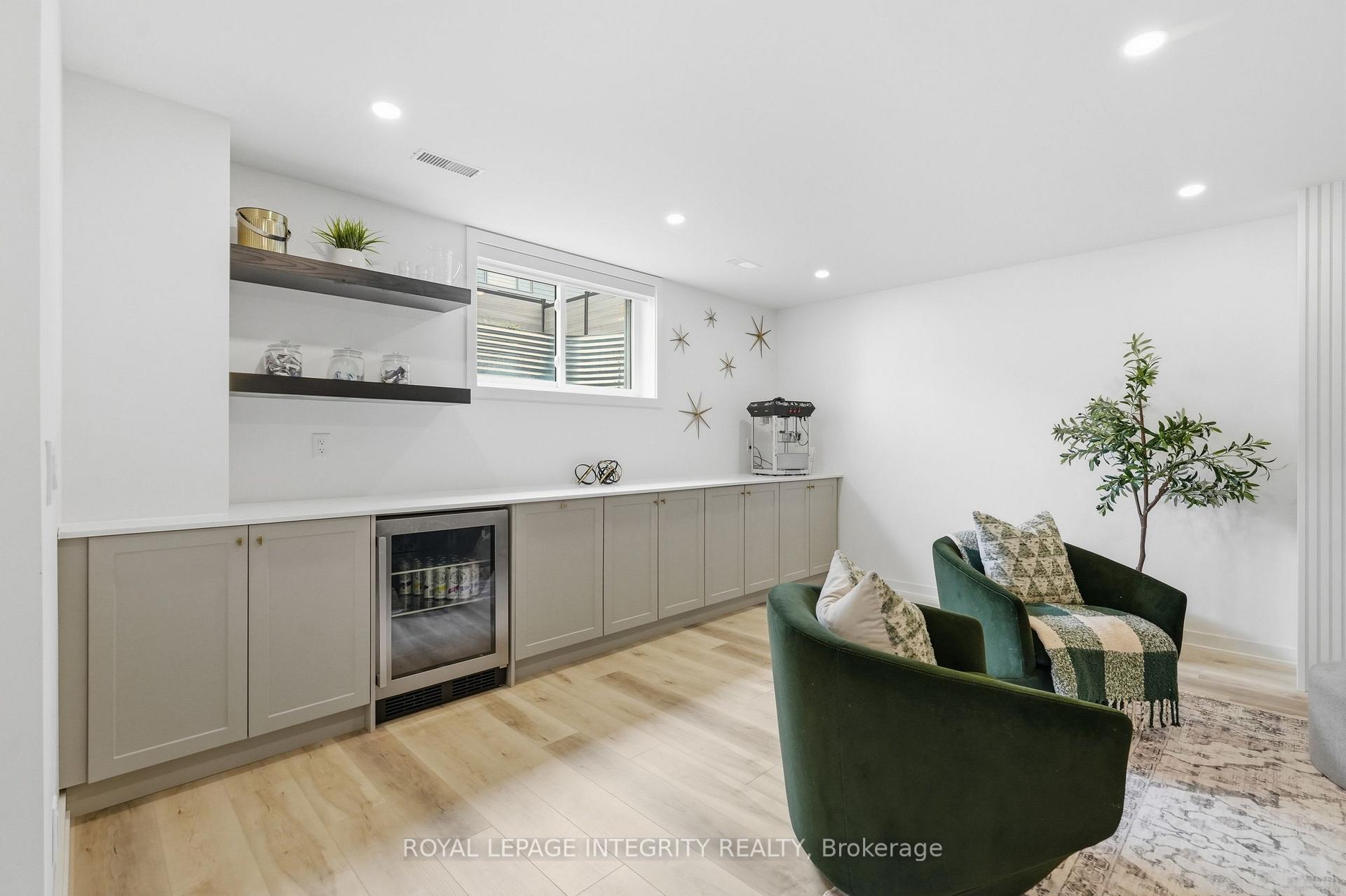 Photo 40 of 300 Wigwas Street, Ottawa, CFB Rockcliffe and Area — HOMEH