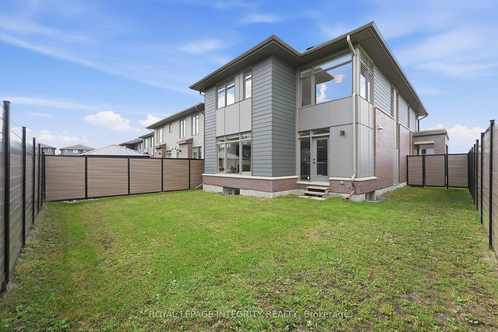 Photo 44 of 300 Wigwas Street, Ottawa, CFB Rockcliffe and Area — HOMEH