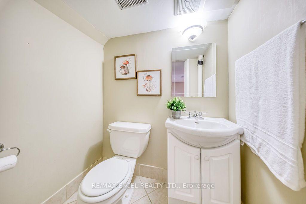 Photo 20 of 4 Harris Way, Markham, Aileen-Willowbrook — HOMEH