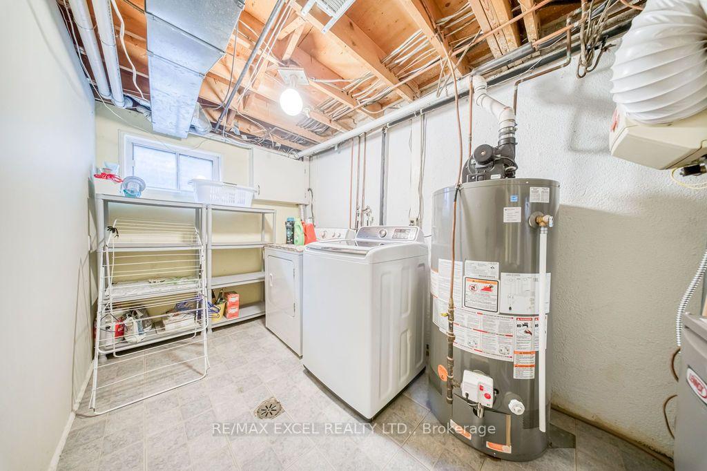 Photo 21 of 4 Harris Way, Markham, Aileen-Willowbrook — HOMEH