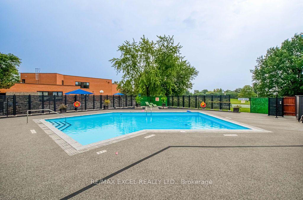 Photo 24 of 4 Harris Way, Markham, Aileen-Willowbrook — HOMEH