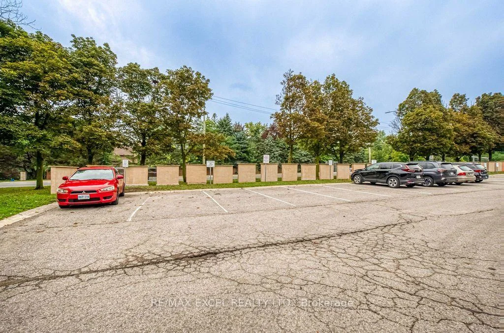 Photo 29 of 4 Harris Way, Markham, Aileen-Willowbrook — HOMEH