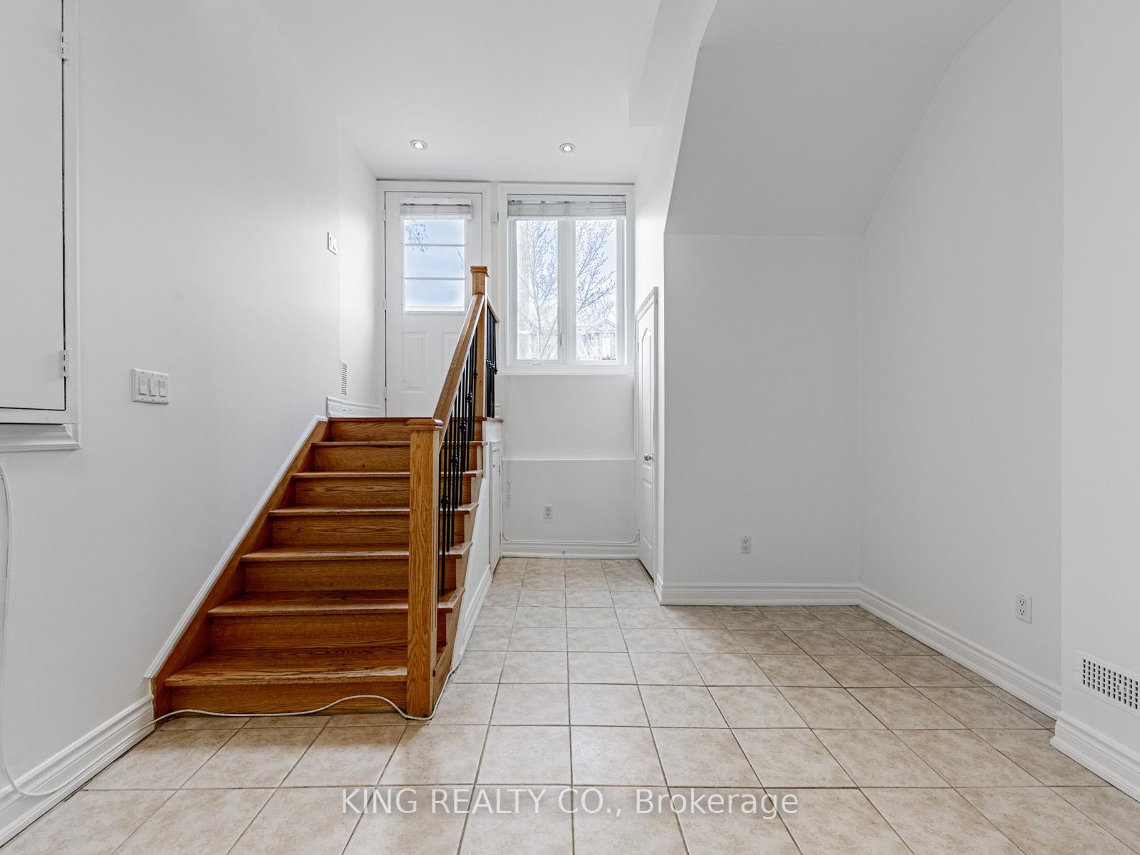 Photo 4 of 26 Greensides Avenue, Toronto, Wychwood — HOMEH