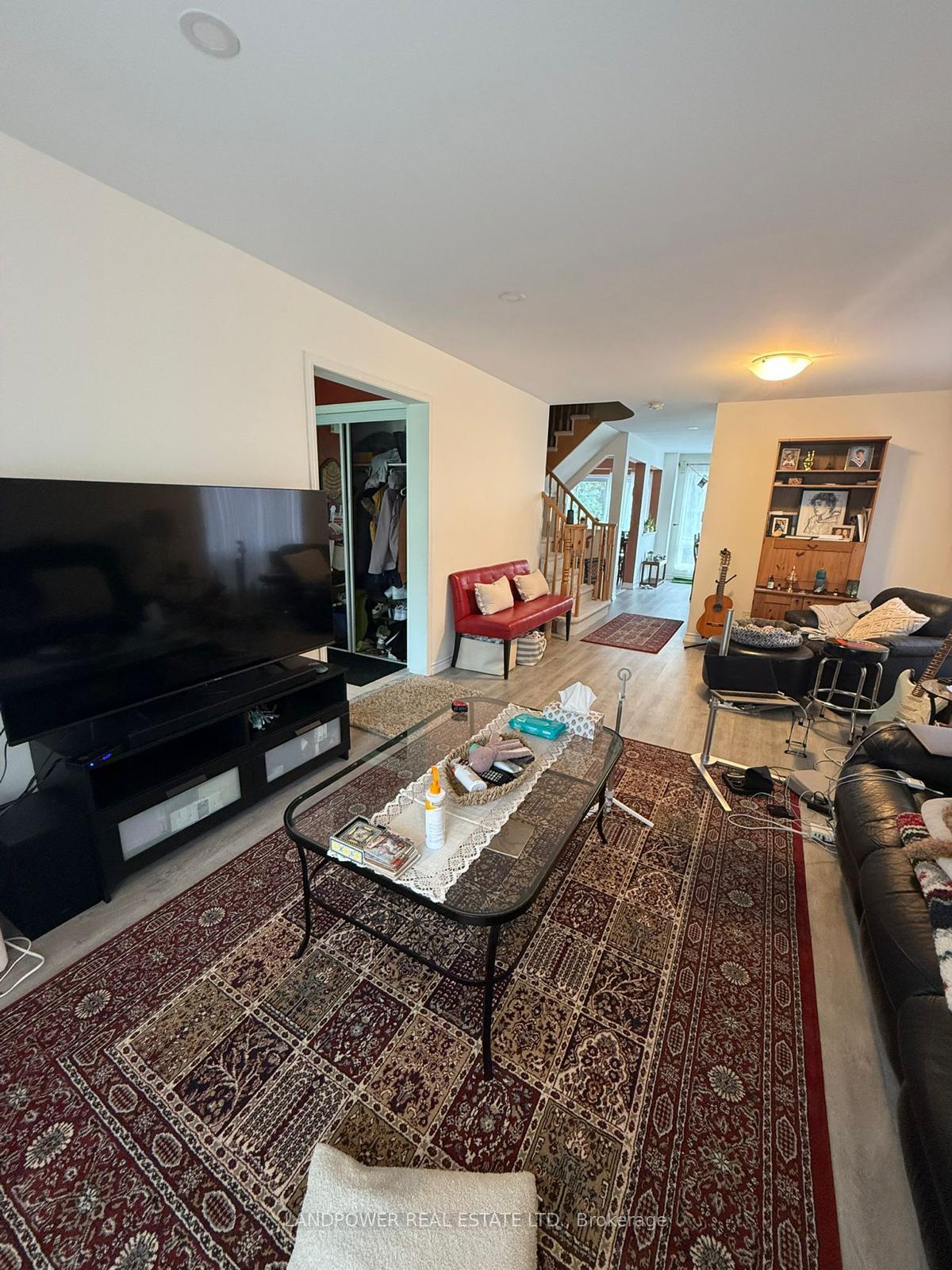 Photo 2 of 29 Sarum Crescent, Markham, Berczy — HOMEH