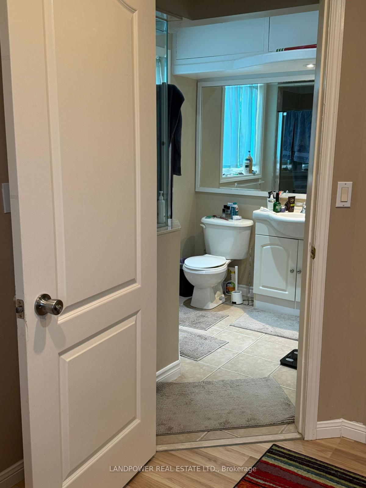 Photo 13 of 29 Sarum Crescent, Markham, Berczy — HOMEH